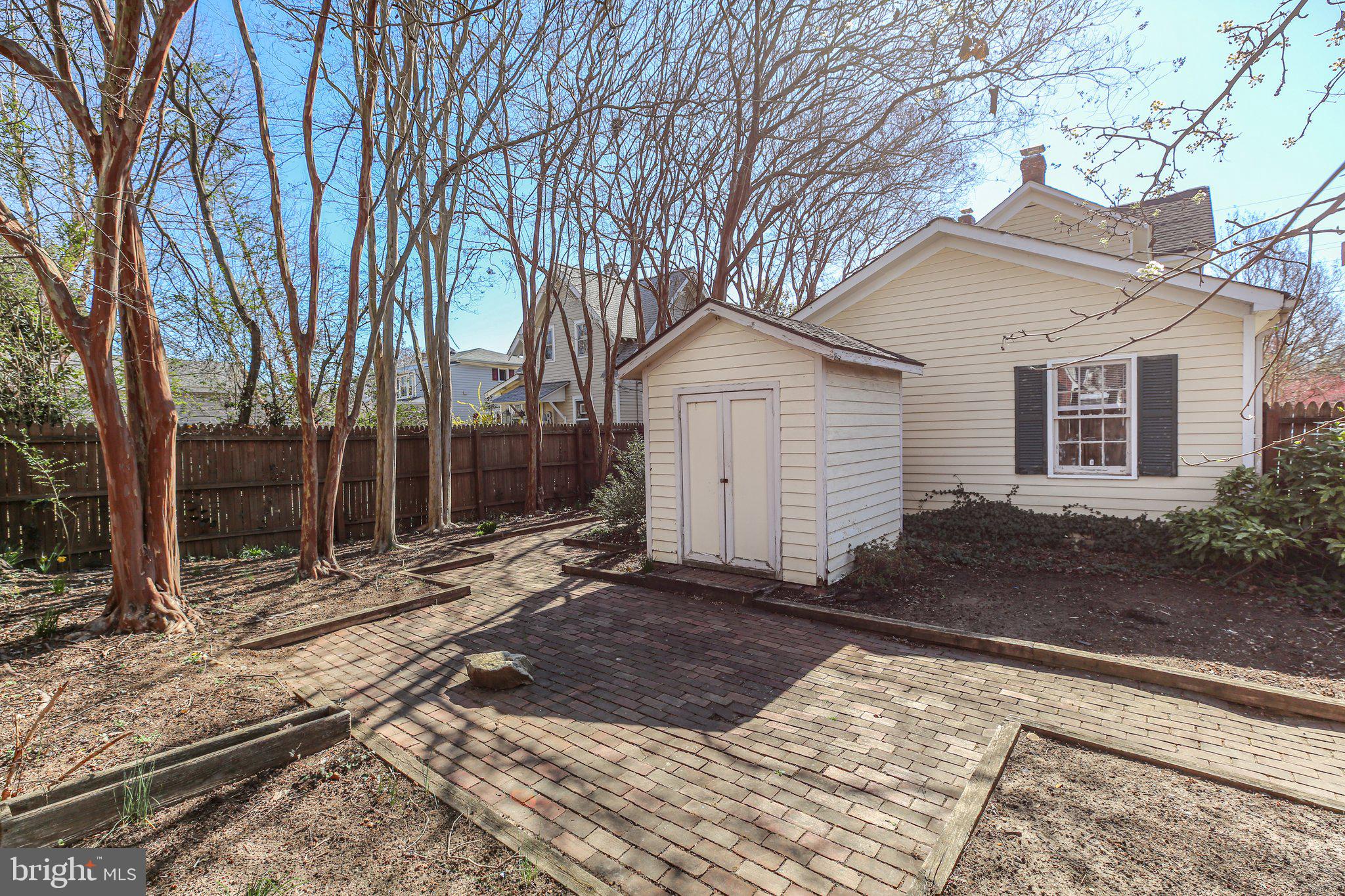 DOWNTOWN FREDERICKSBURG - Residential