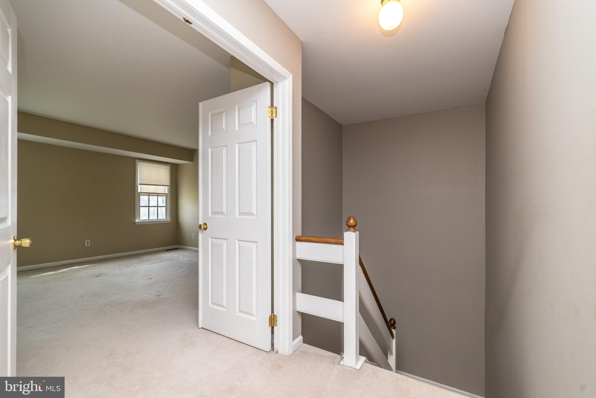 TWIN HILLS - Residential Lease