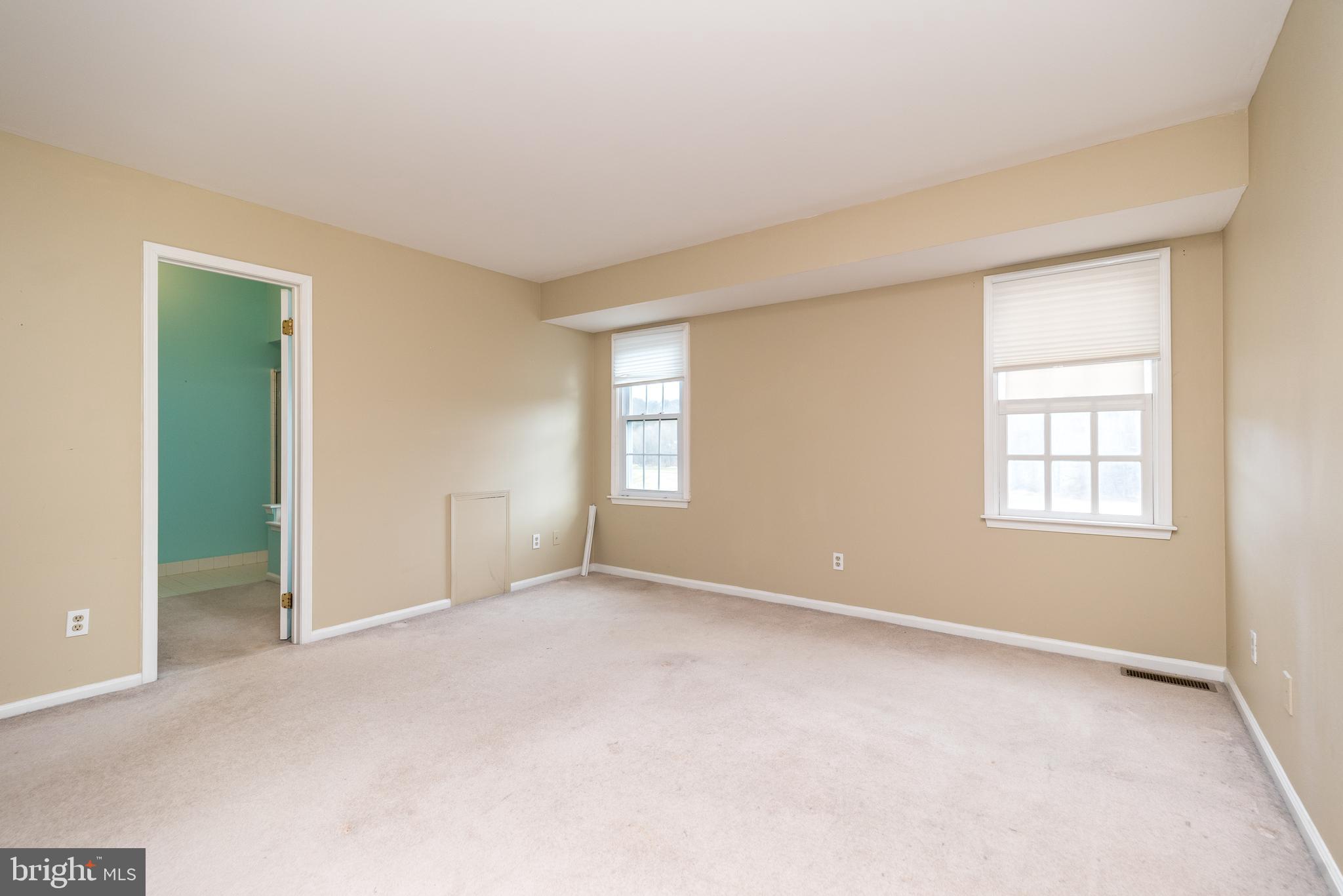 TWIN HILLS - Residential Lease