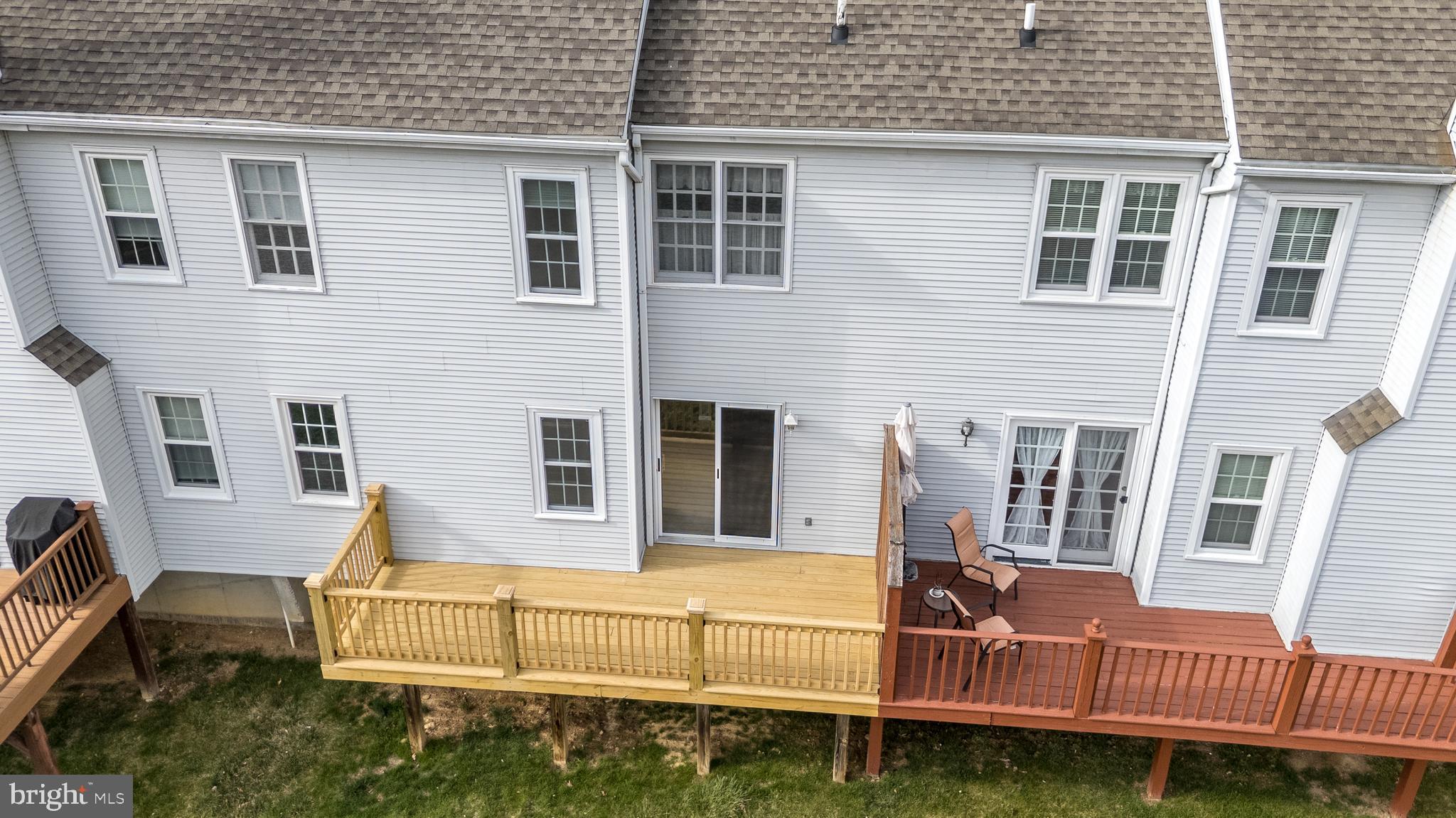 TWIN HILLS - Residential Lease