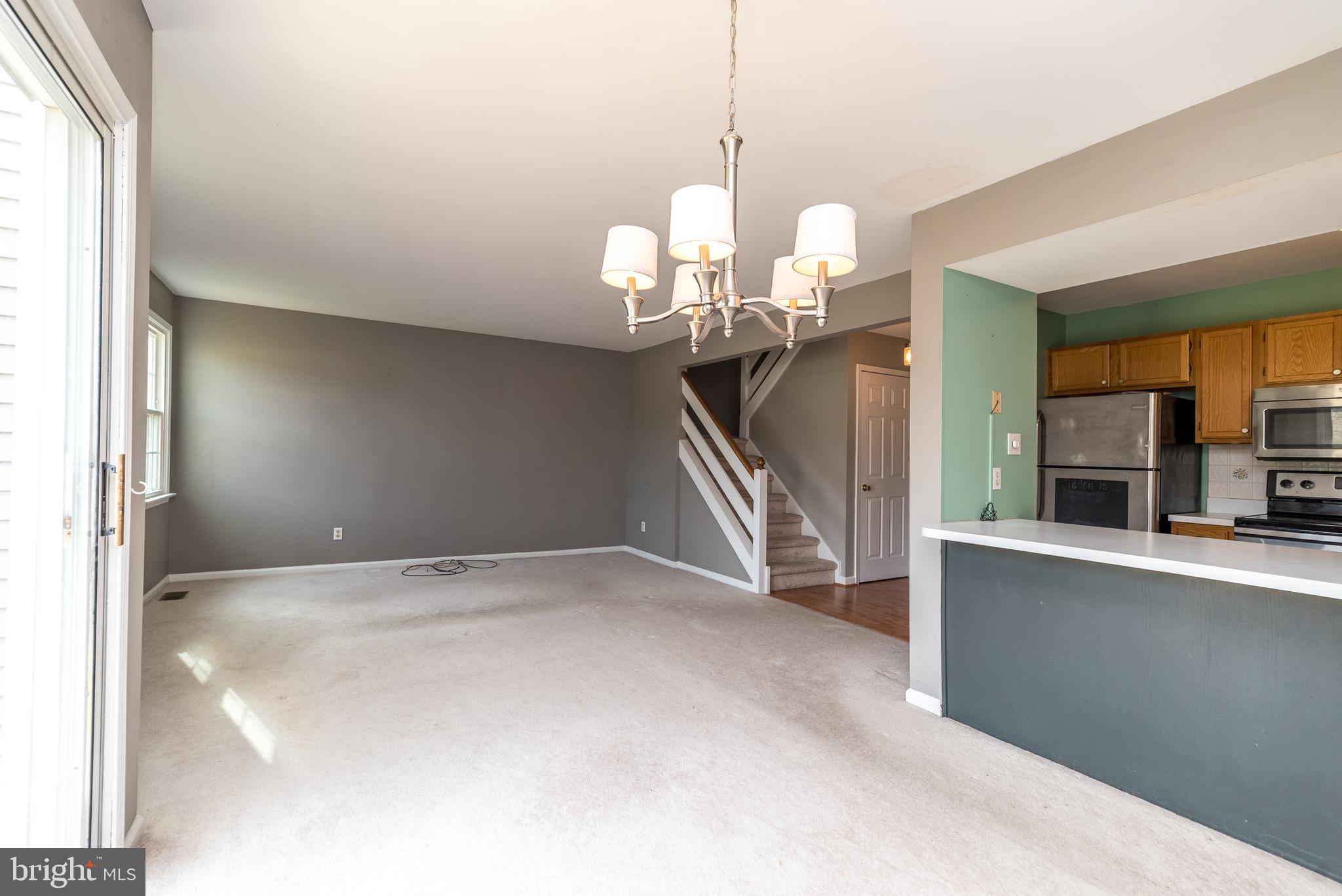 TWIN HILLS - Residential Lease