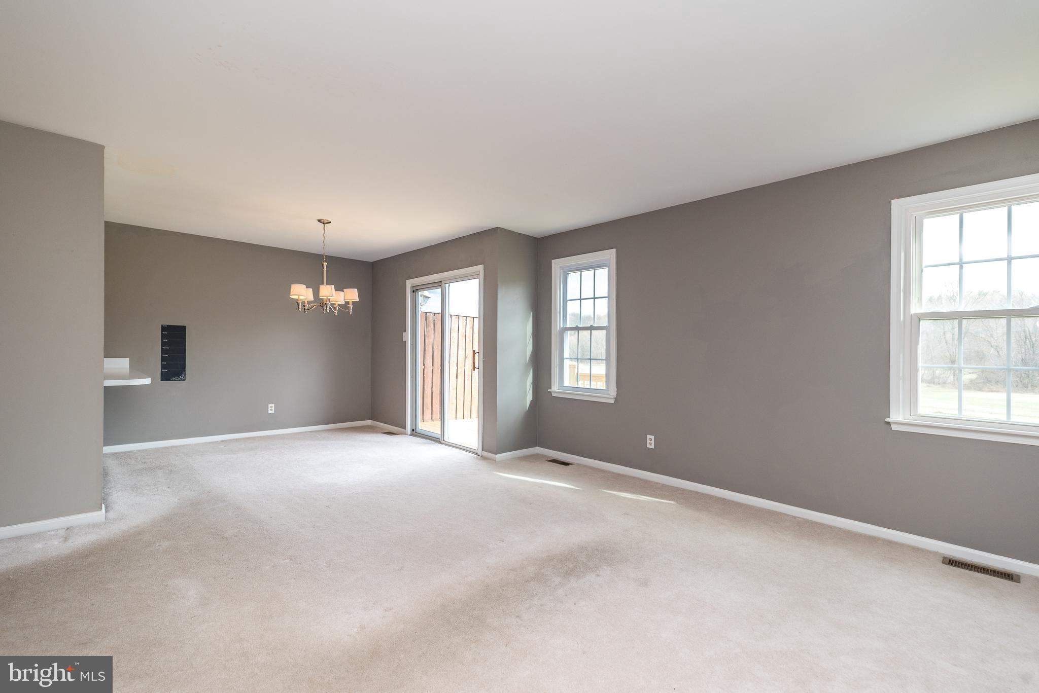 TWIN HILLS - Residential Lease