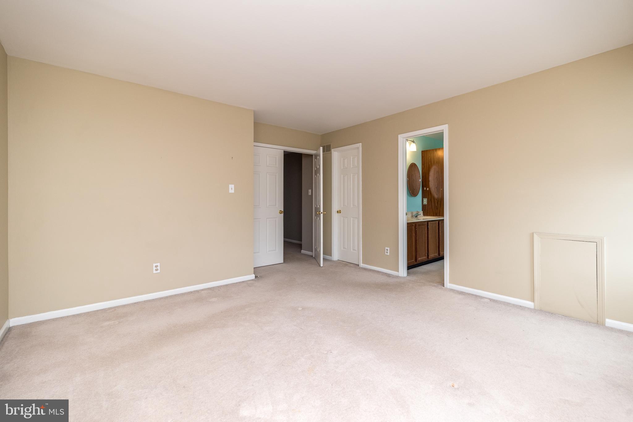 TWIN HILLS - Residential Lease