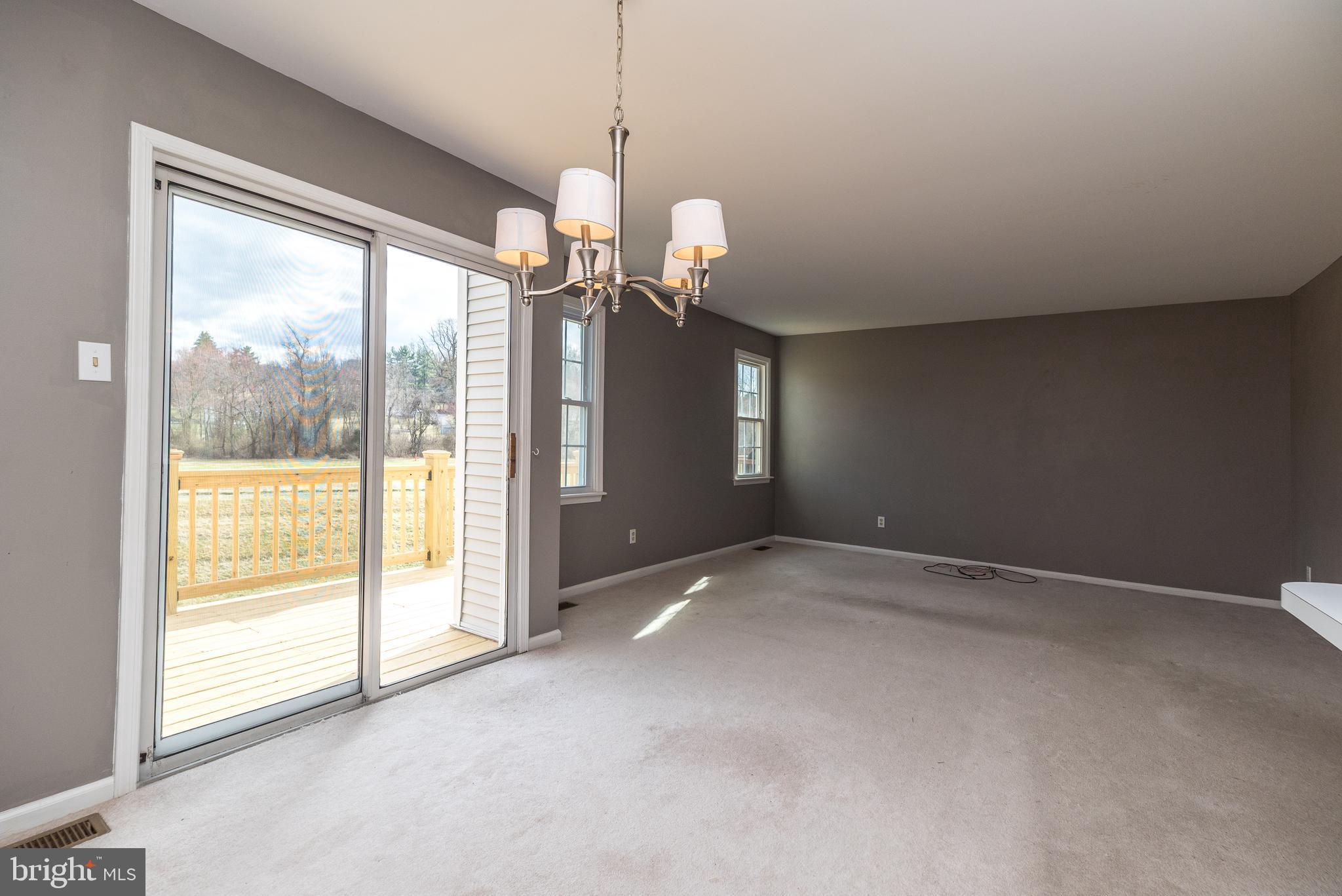 TWIN HILLS - Residential Lease