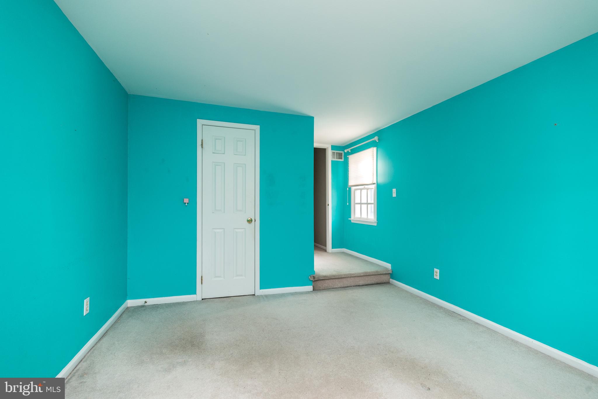 TWIN HILLS - Residential Lease