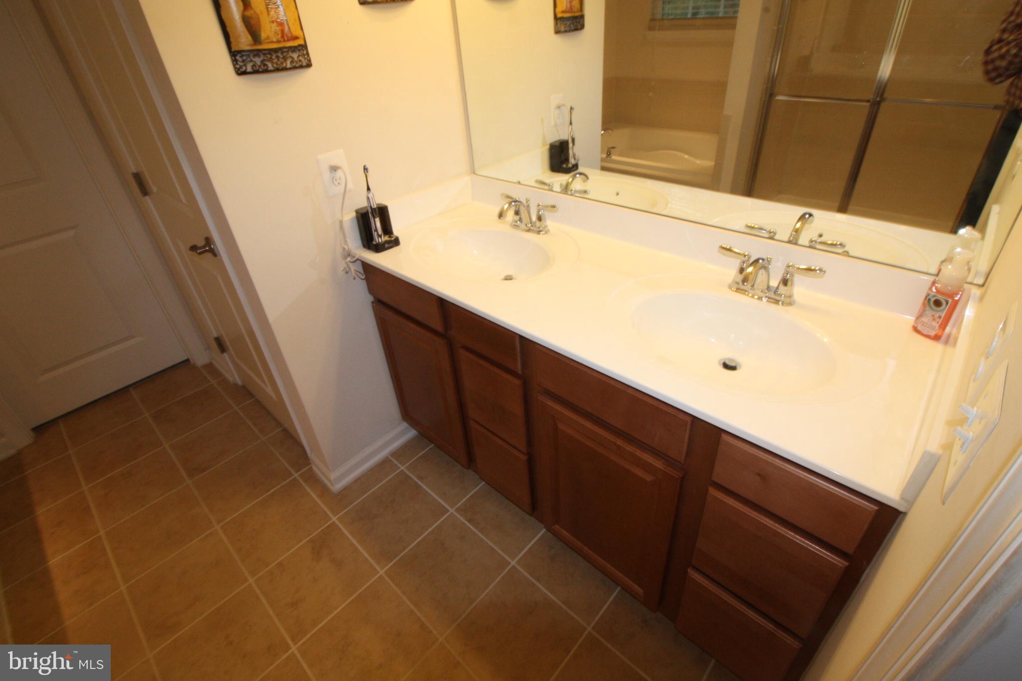 AUTUMN HILLS - Residential