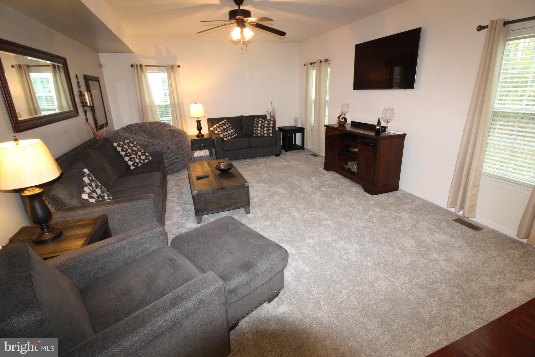 AUTUMN HILLS - Residential