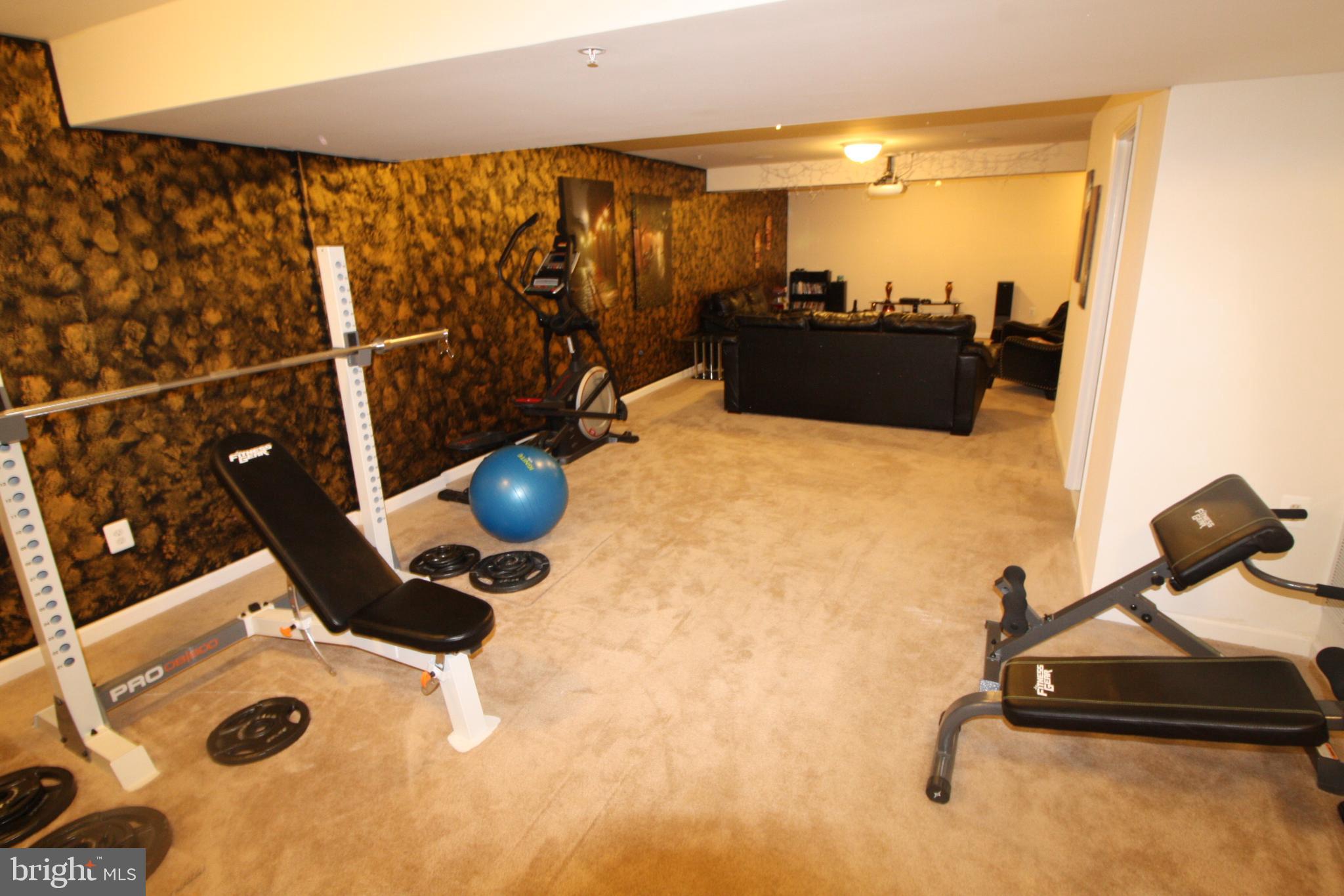 AUTUMN HILLS - Residential