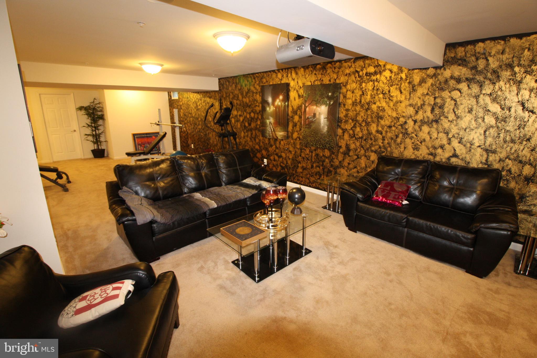 AUTUMN HILLS - Residential