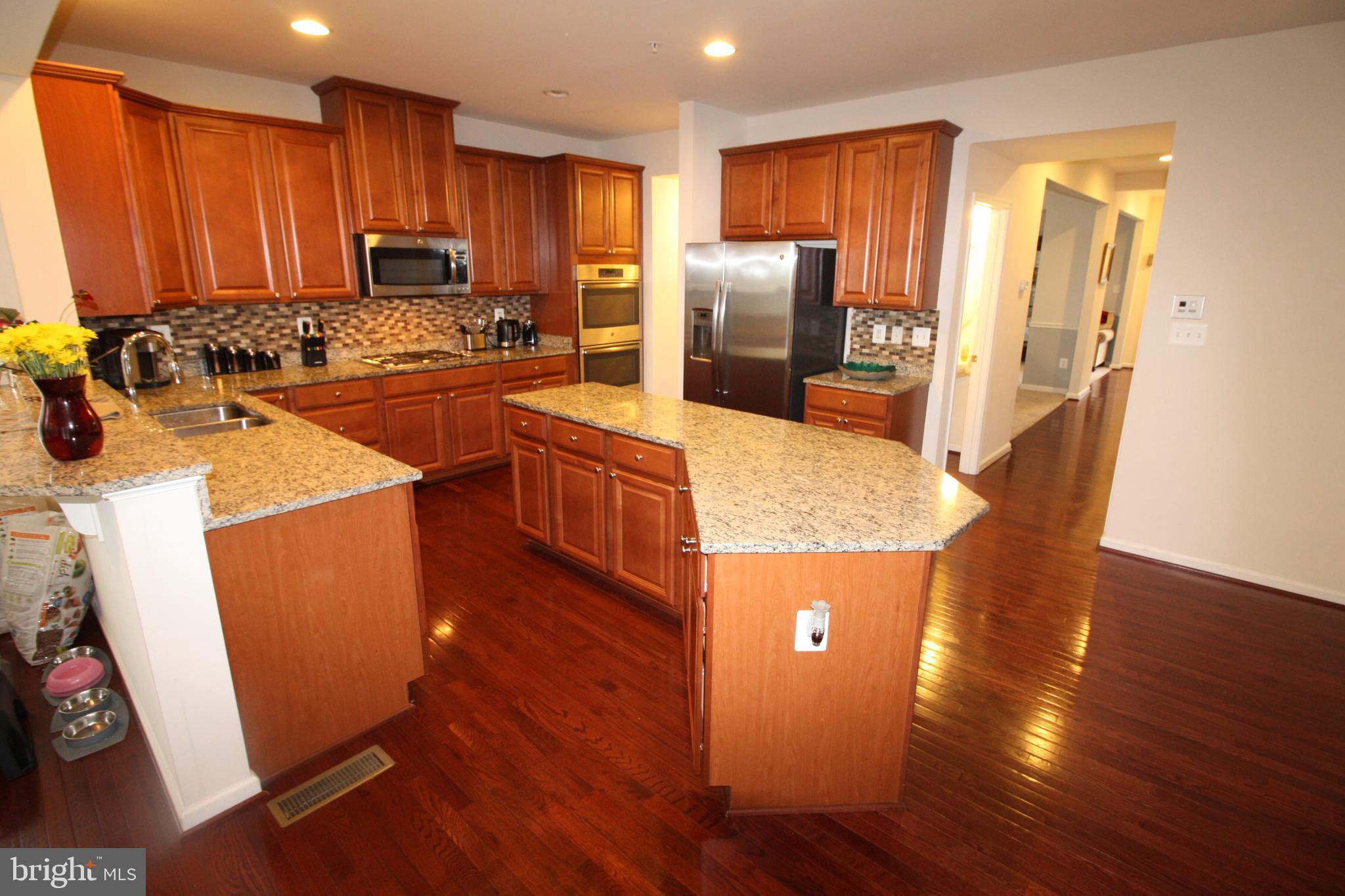 AUTUMN HILLS - Residential