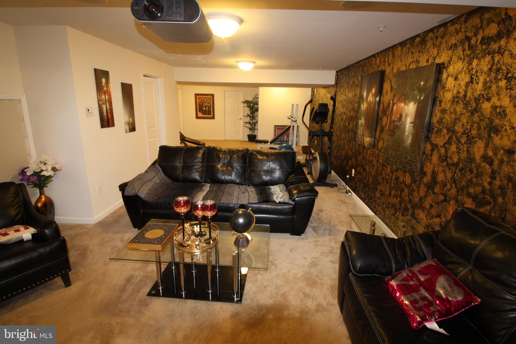 AUTUMN HILLS - Residential