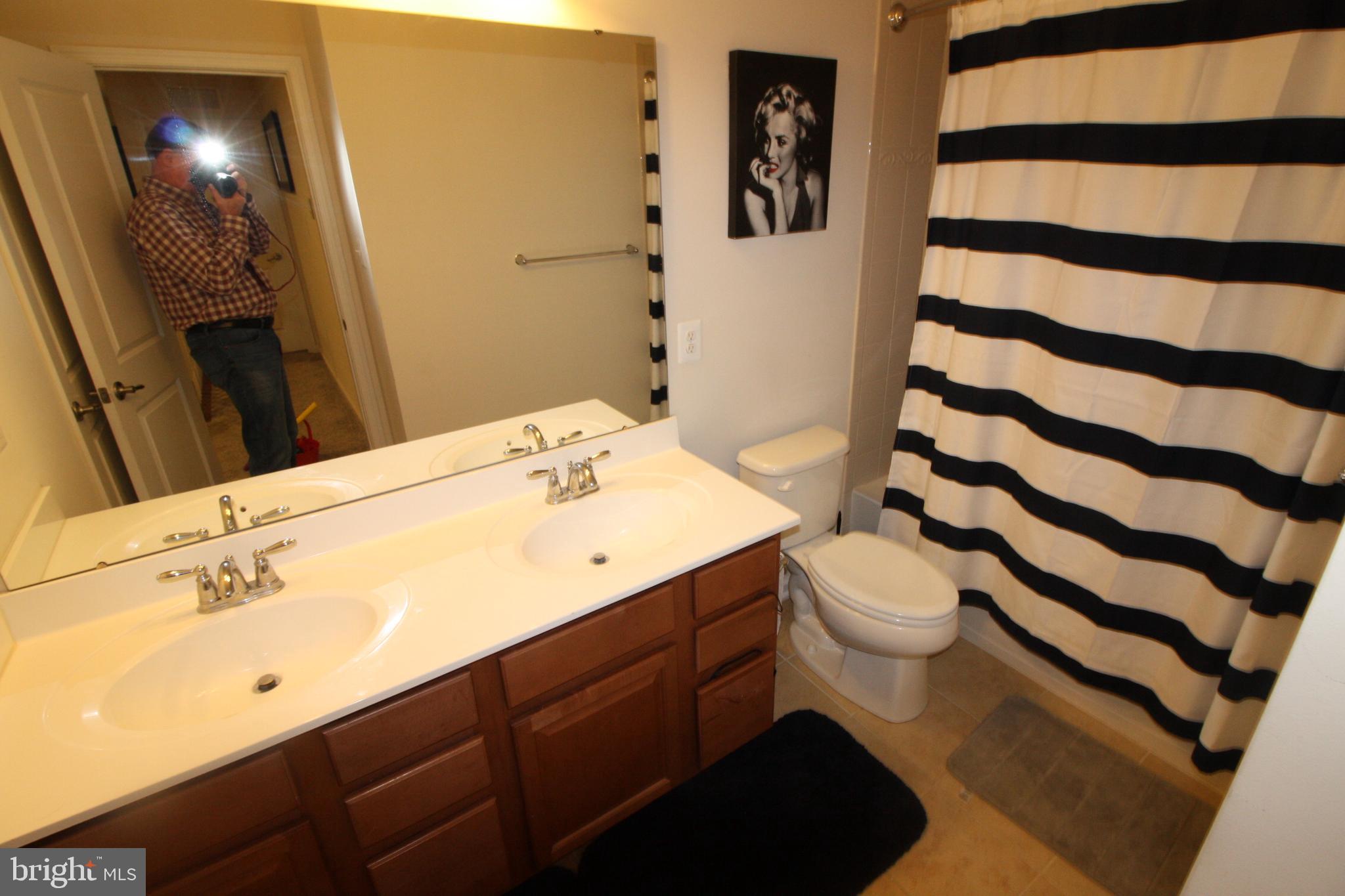 AUTUMN HILLS - Residential