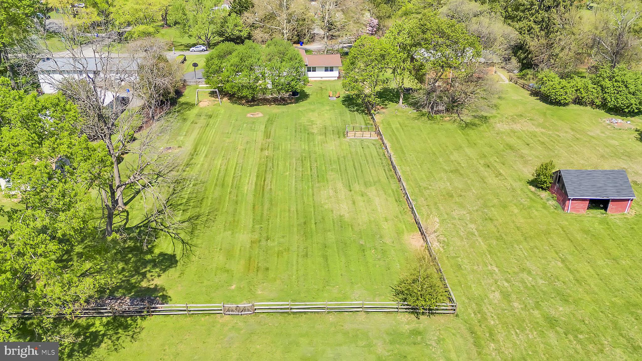 BEAU MONDE ESTATES - Residential