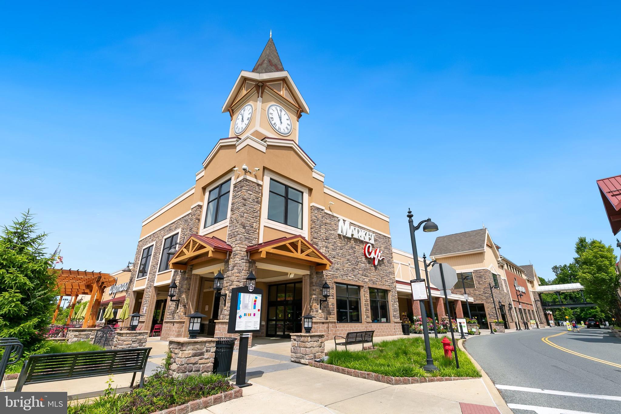 BEAU MONDE ESTATES - Residential