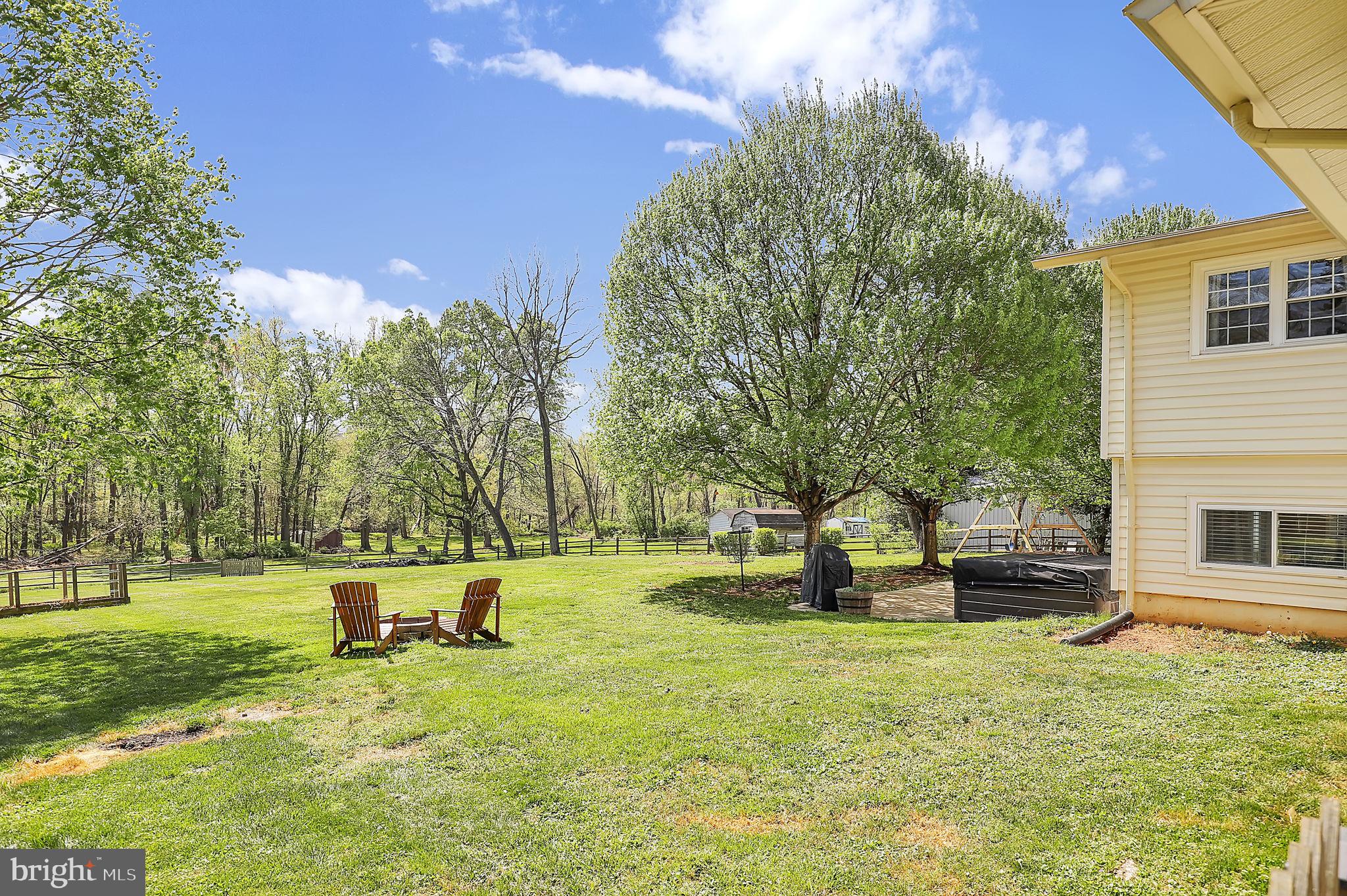 BEAU MONDE ESTATES - Residential