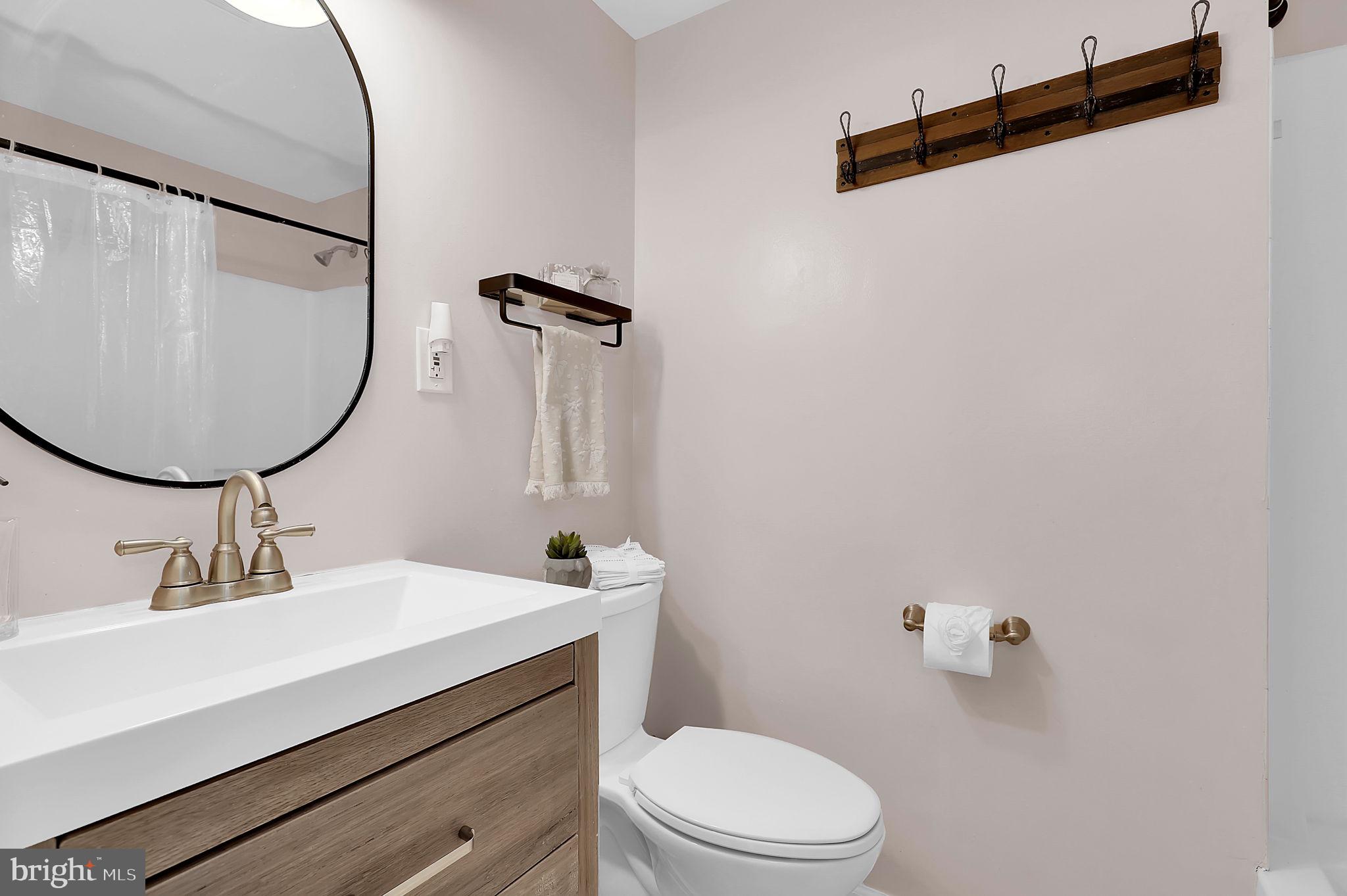 BEAU MONDE ESTATES - Residential