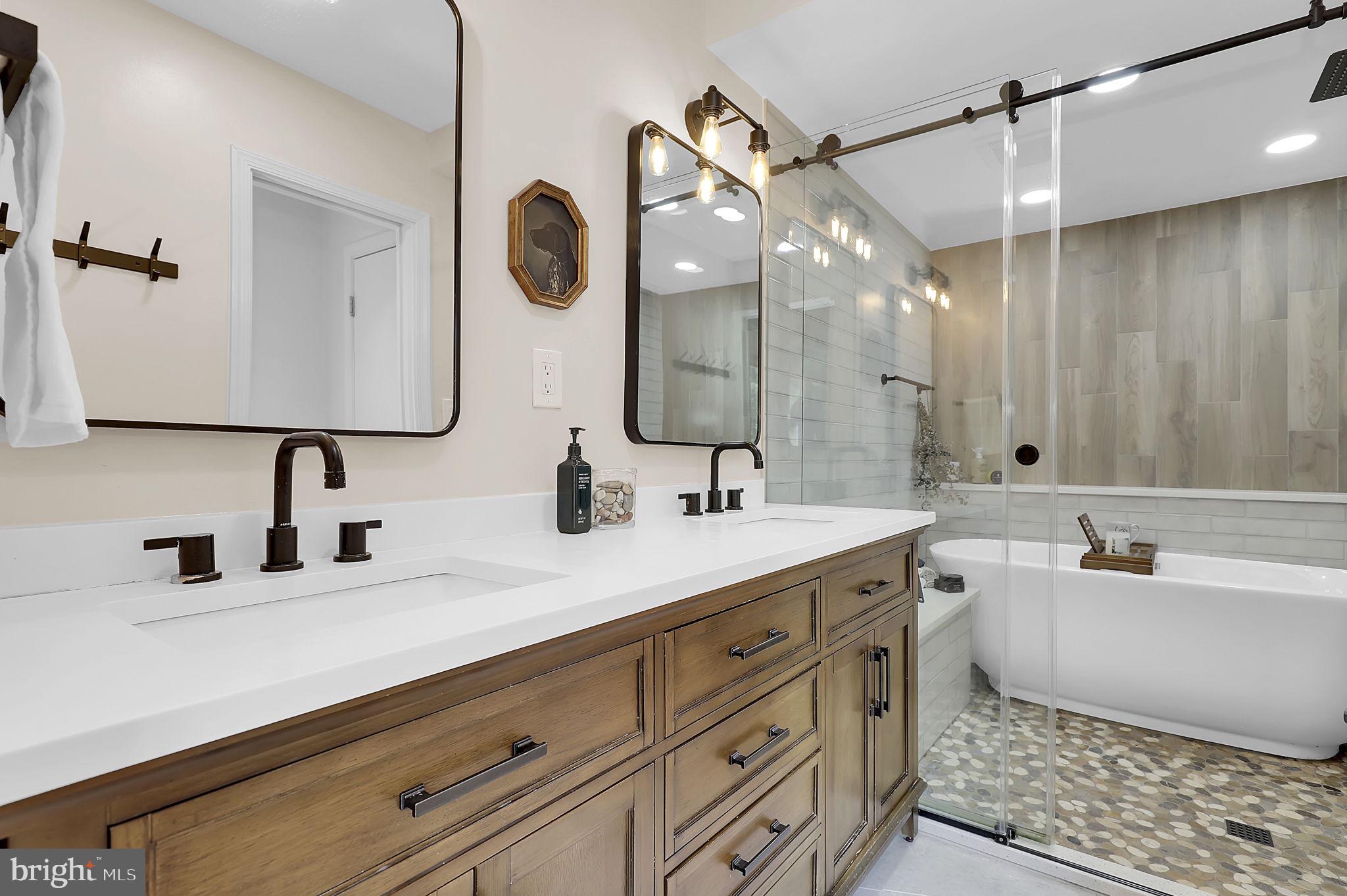 BEAU MONDE ESTATES - Residential