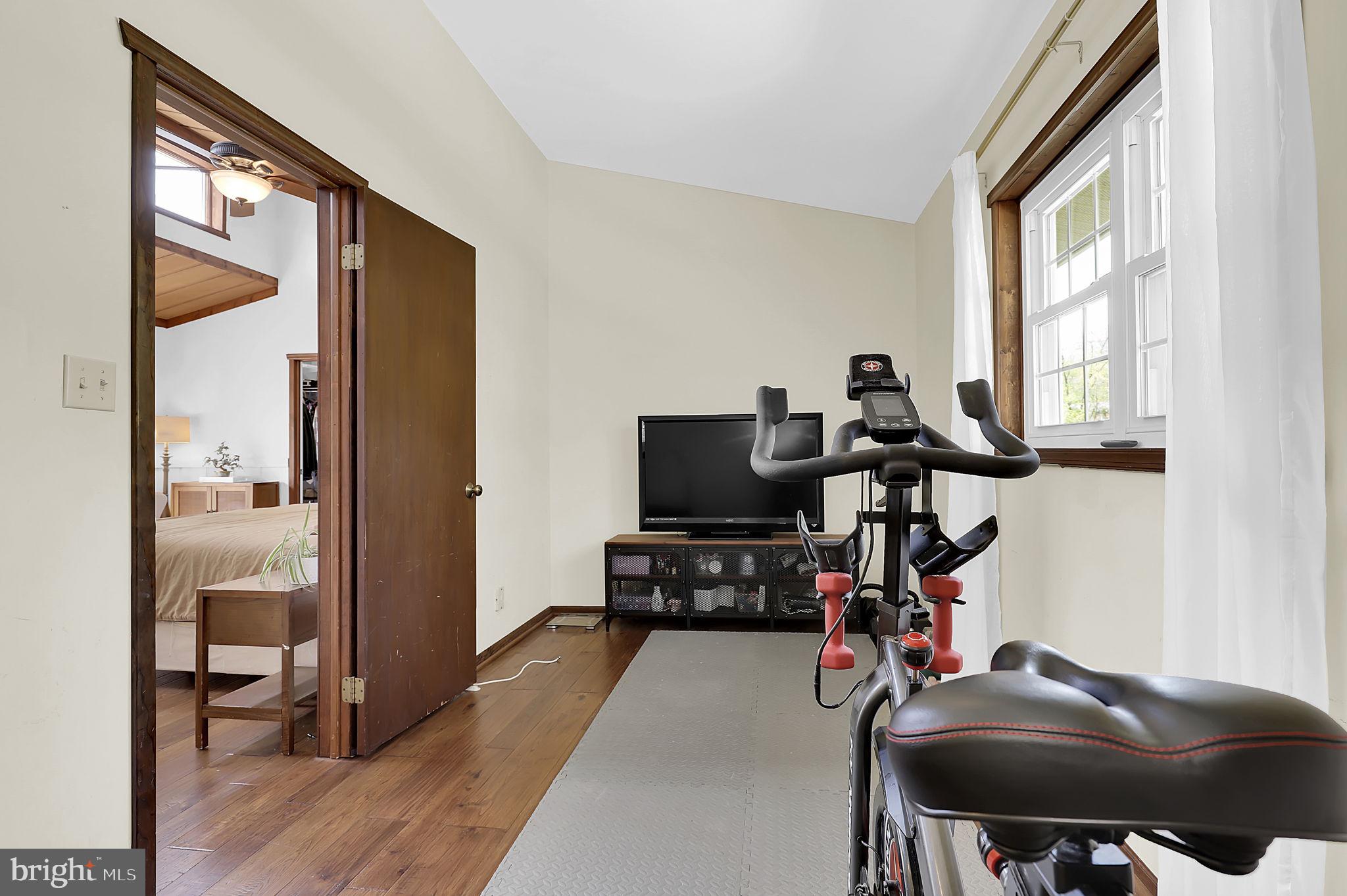 BEAU MONDE ESTATES - Residential