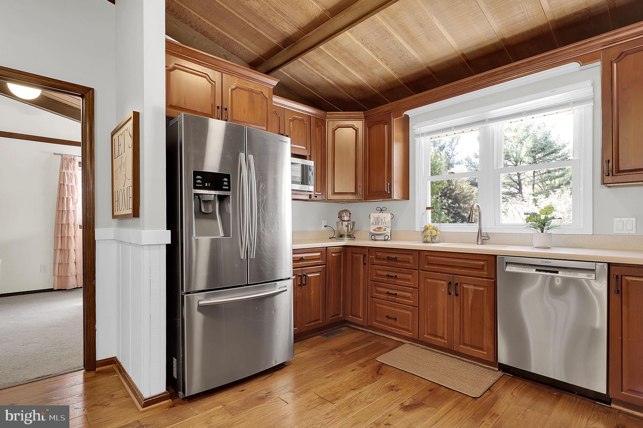 BEAU MONDE ESTATES - Residential