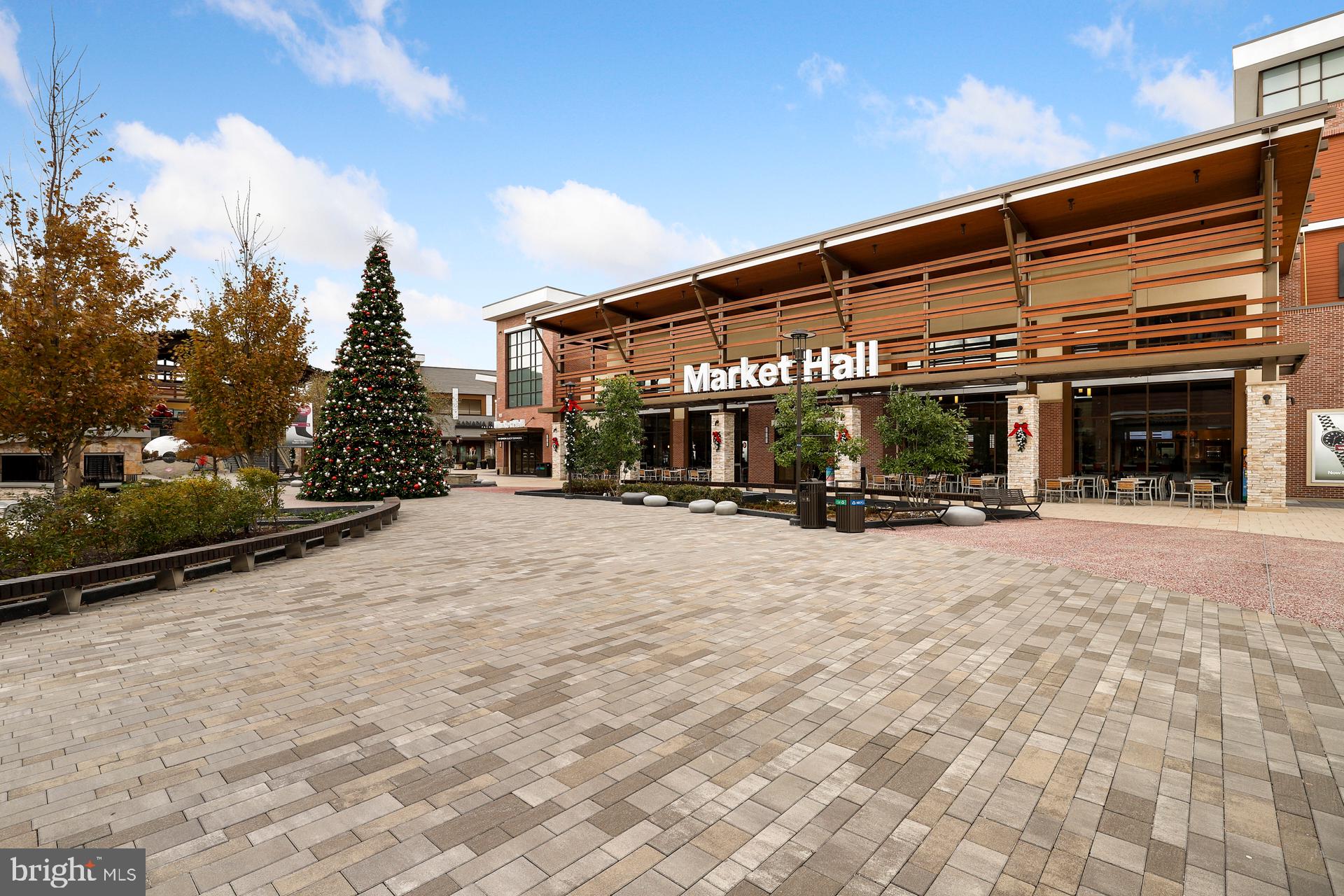 BEAU MONDE ESTATES - Residential