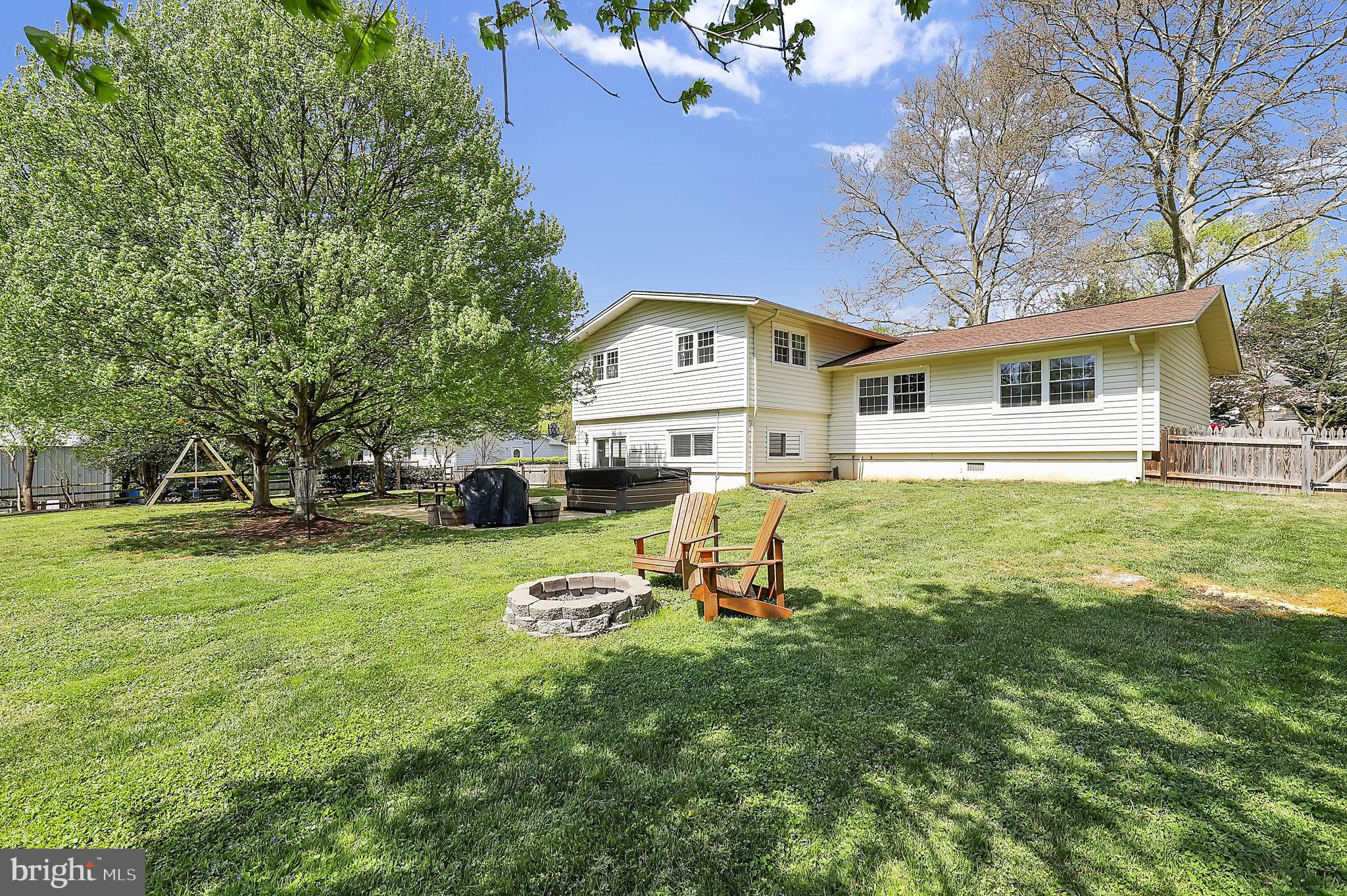 BEAU MONDE ESTATES - Residential