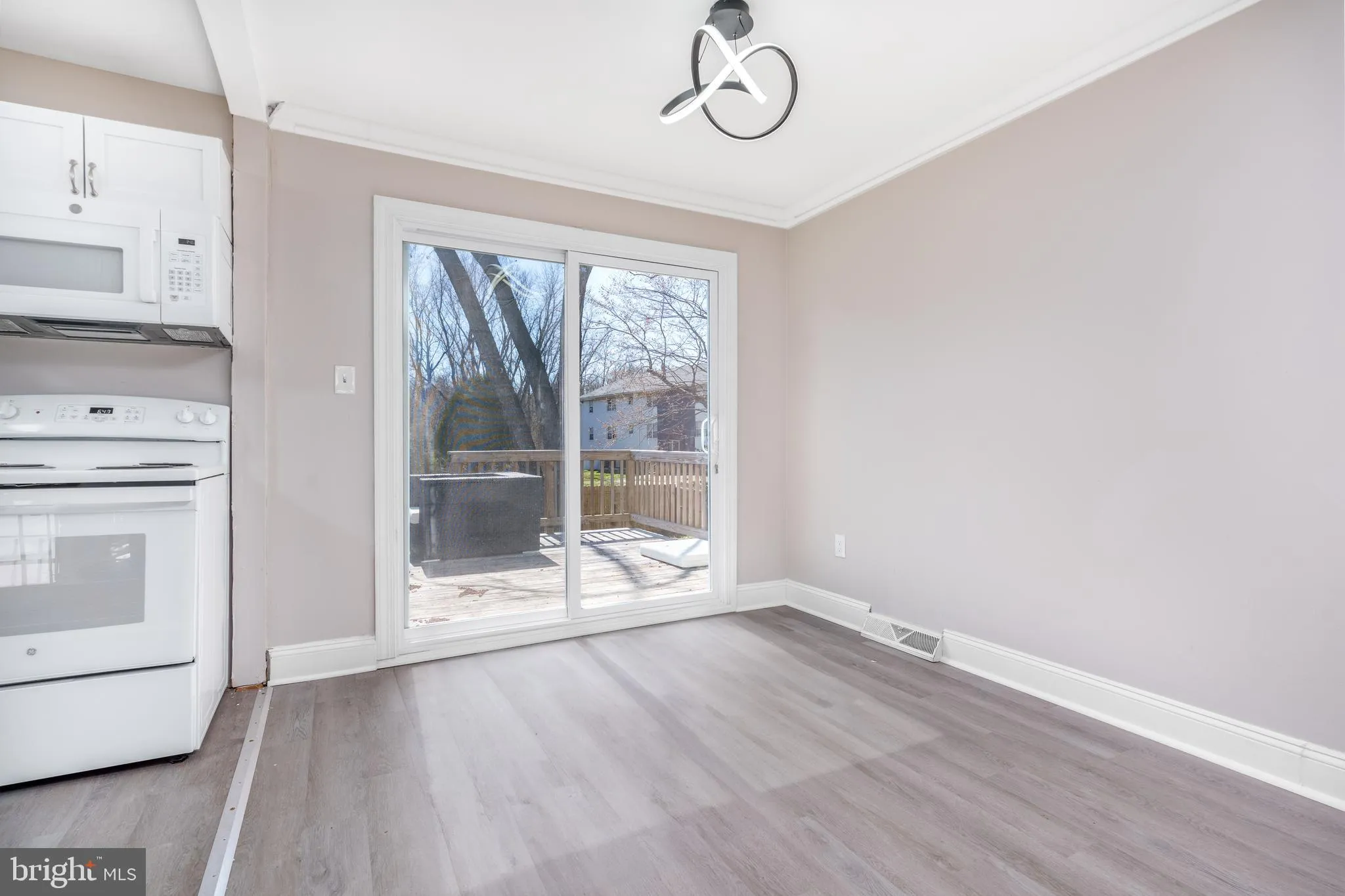 Newark, Delaware 19711, United States, 4 Bedrooms Bedrooms, ,2 BathroomsBathrooms,Residential,Active,98244