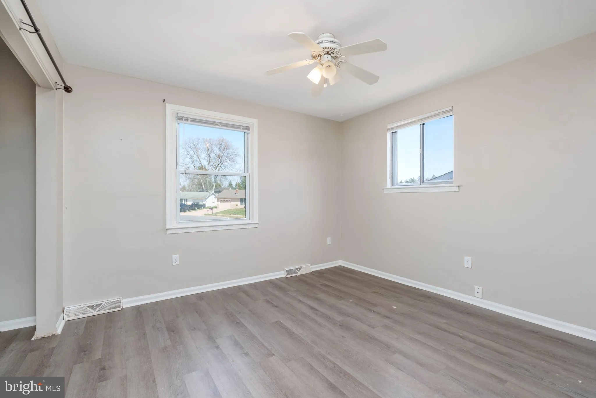 Newark, Delaware 19711, United States, 4 Bedrooms Bedrooms, ,2 BathroomsBathrooms,Residential,Active,98244