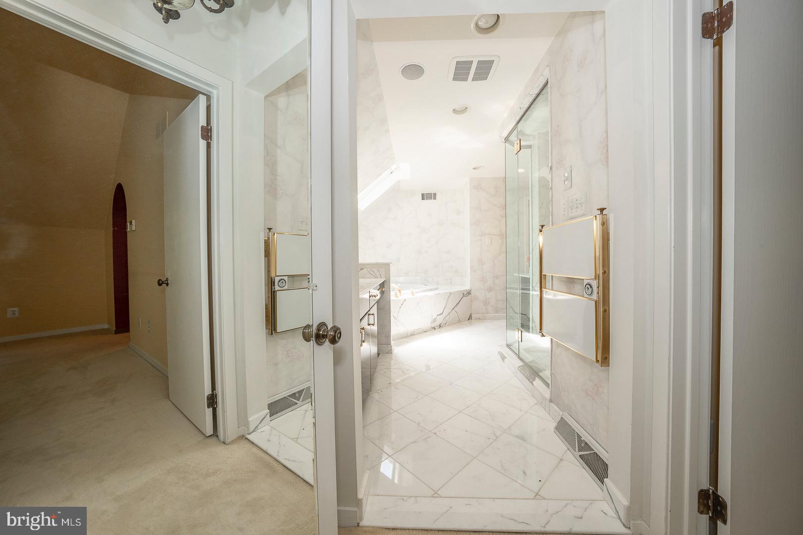 ARONIMINK - Residential