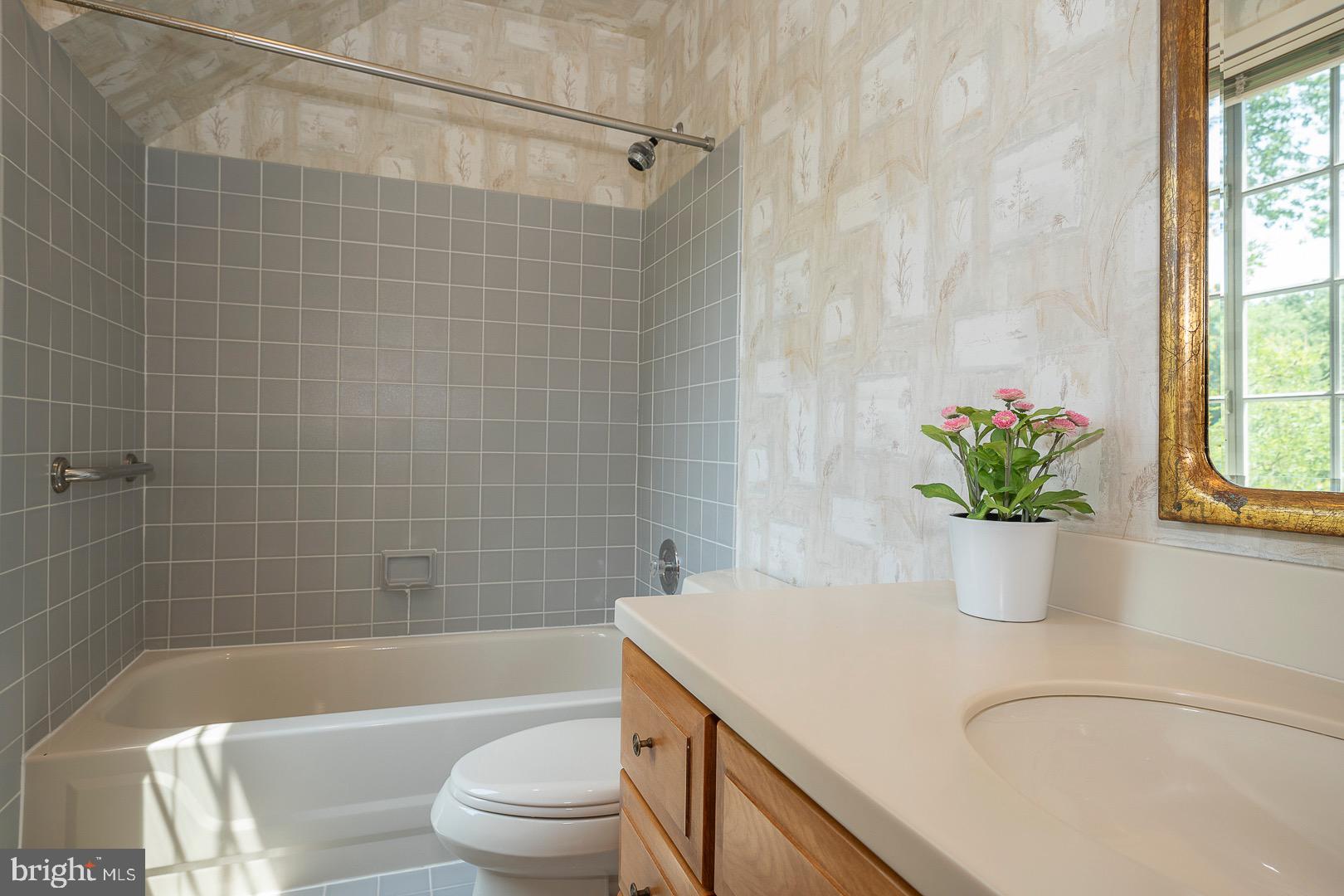 ARONIMINK - Residential