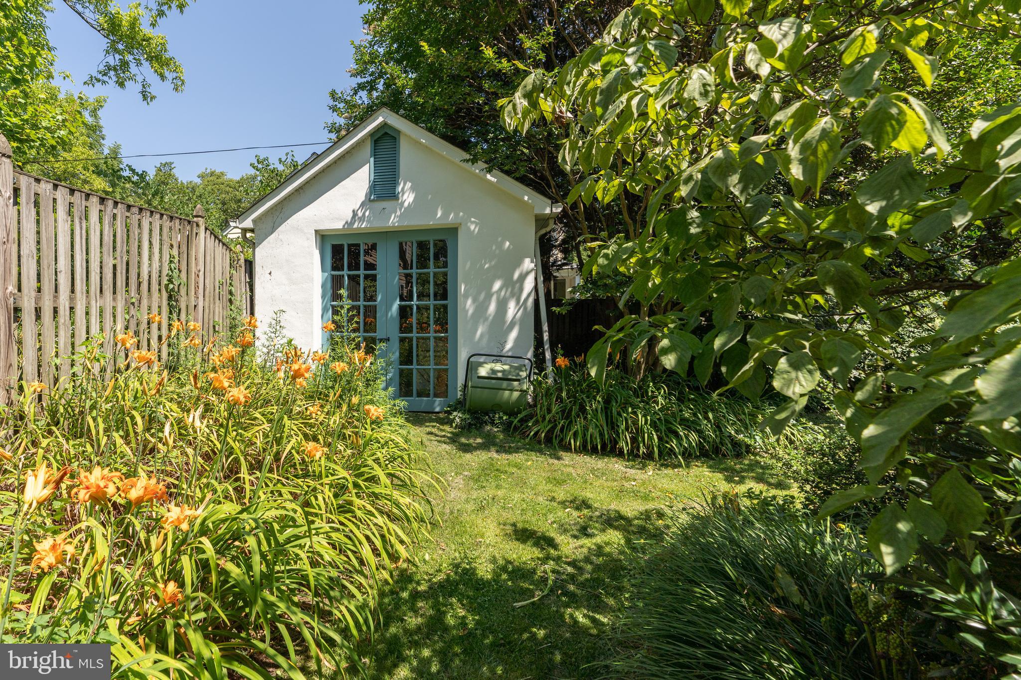 BATTERY PARK - Residential