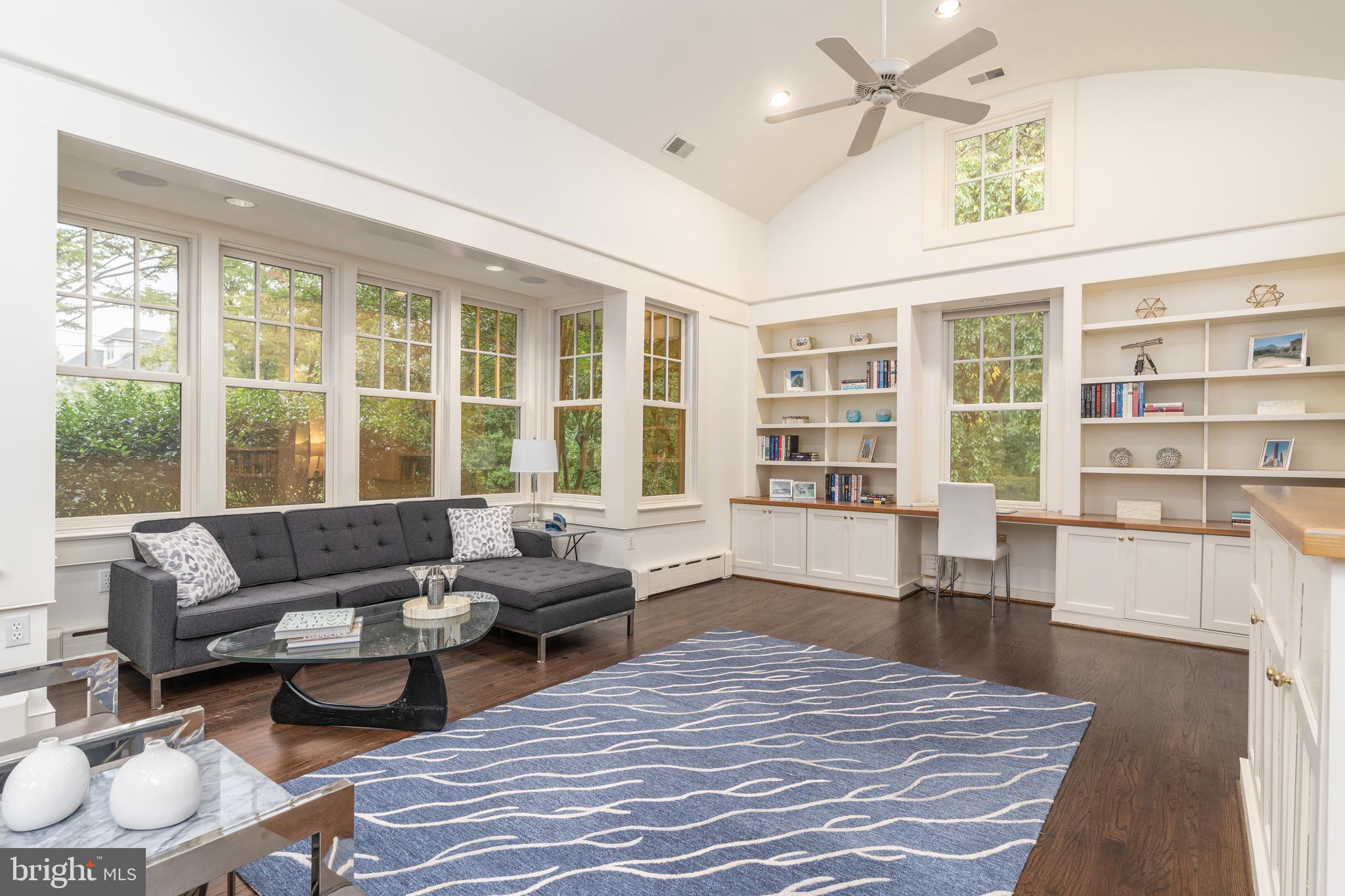 BATTERY PARK - Residential