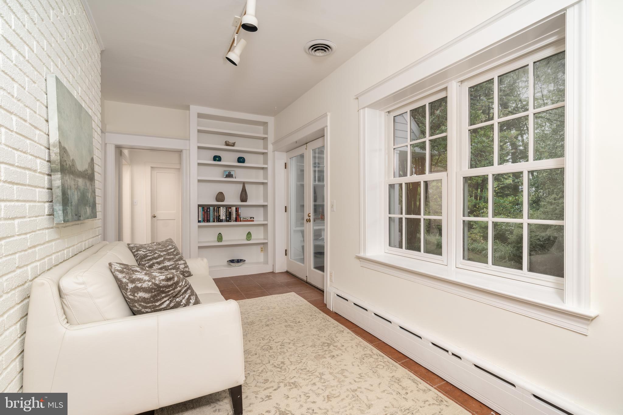 BATTERY PARK - Residential