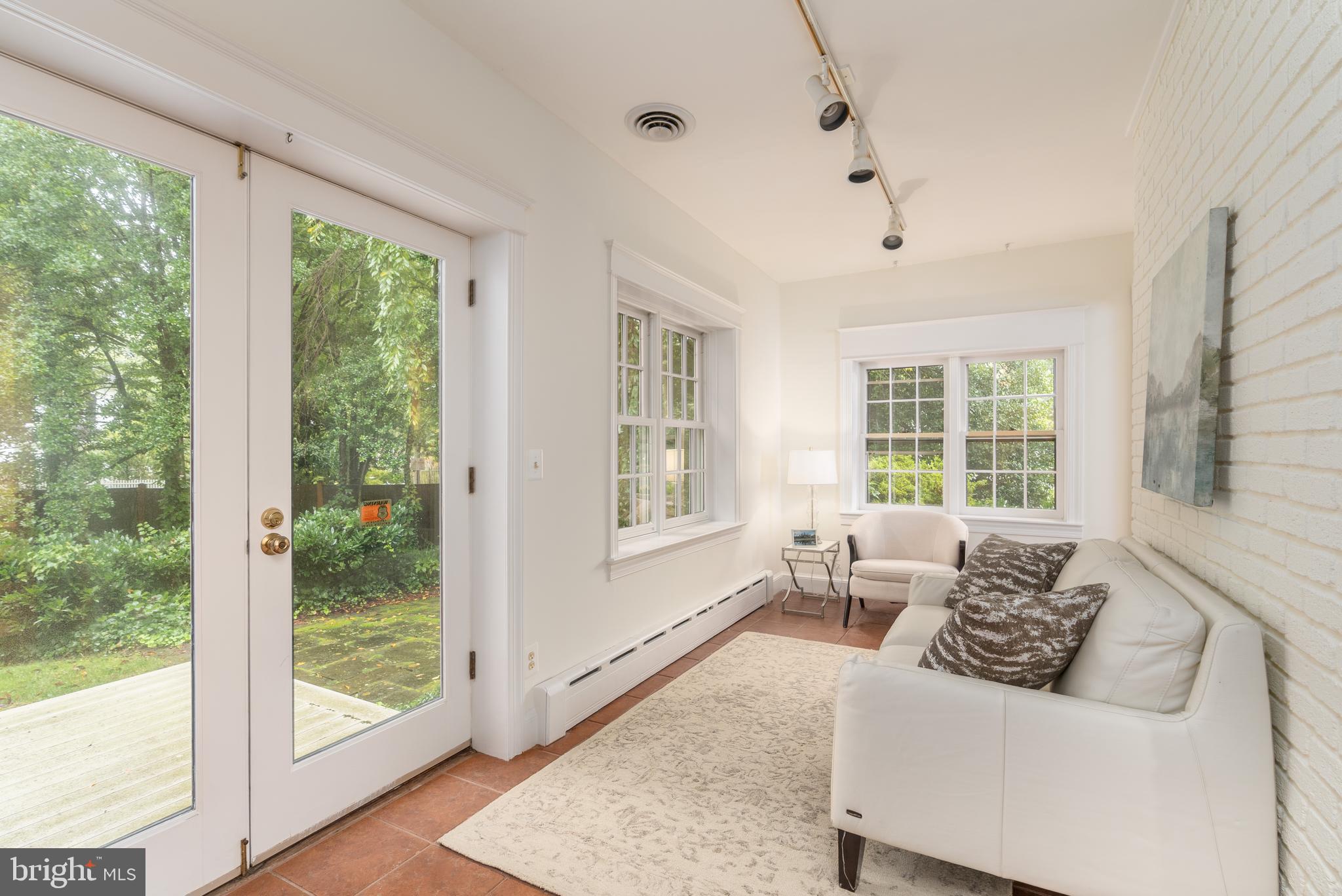 BATTERY PARK - Residential