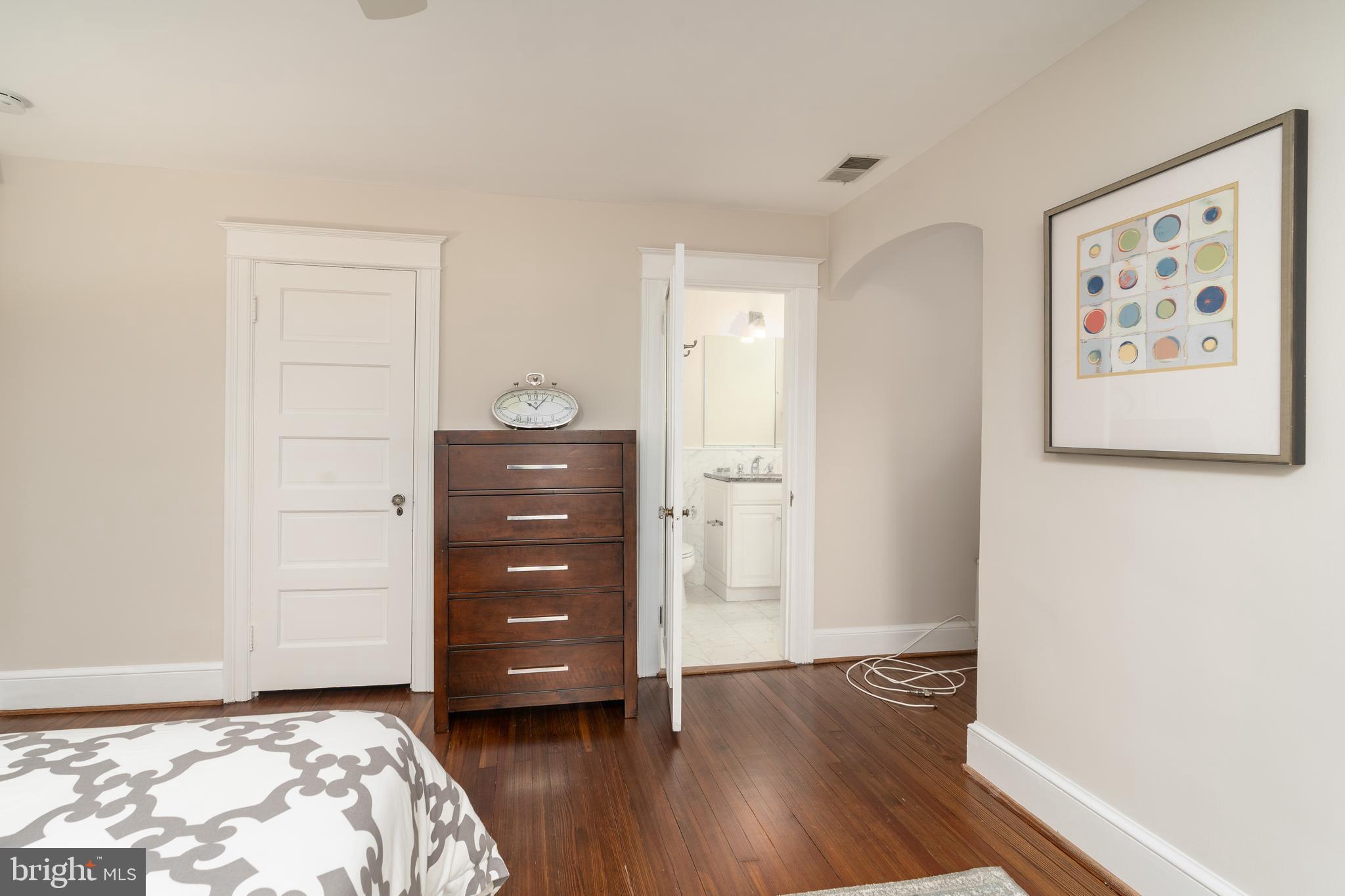 BATTERY PARK - Residential