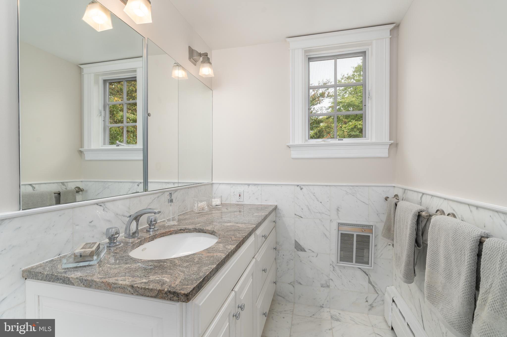 BATTERY PARK - Residential