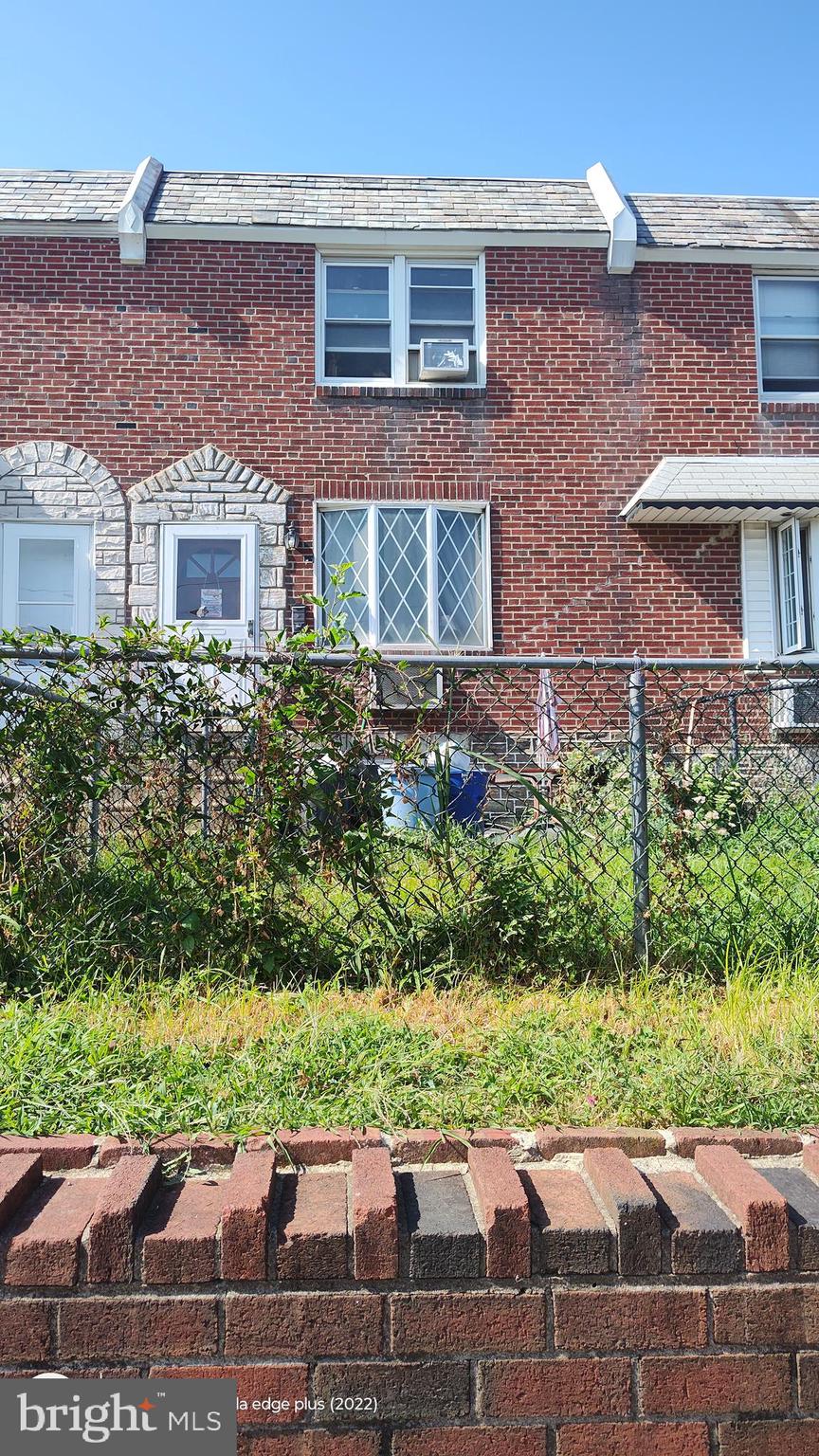 MAYFAIR (EAST) - Residential