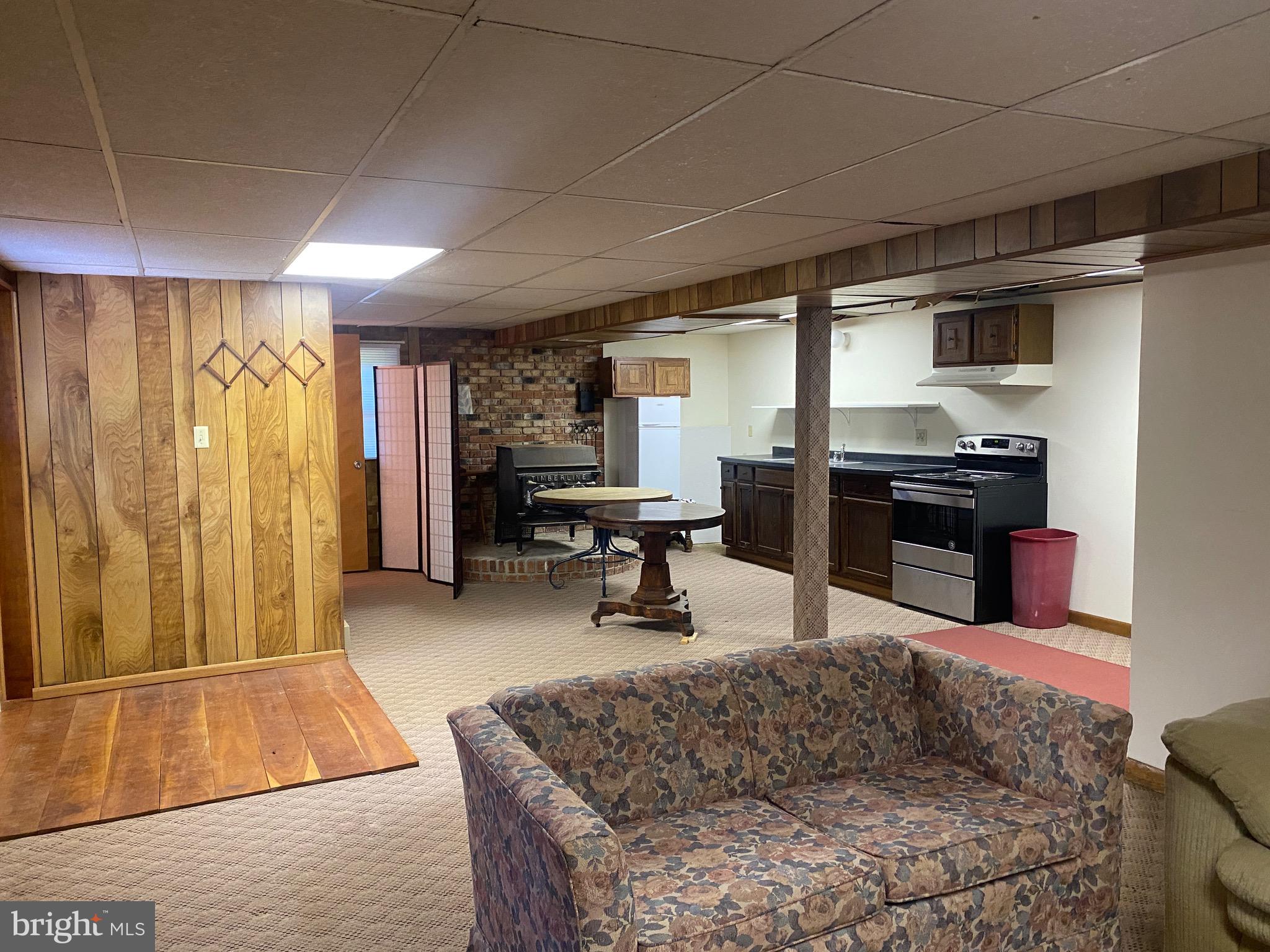 FAIRVIEW ORCHARD - Residential