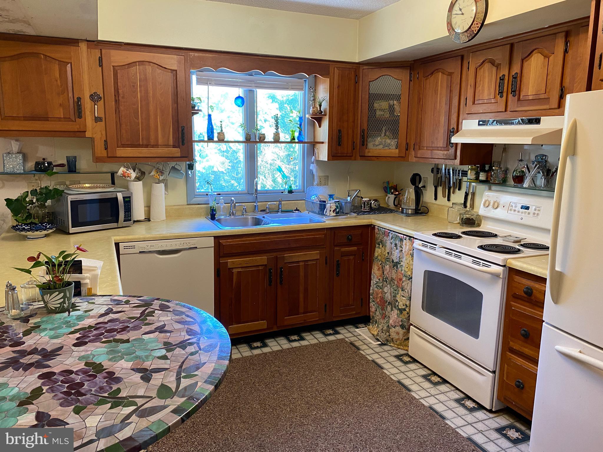 FAIRVIEW ORCHARD - Residential