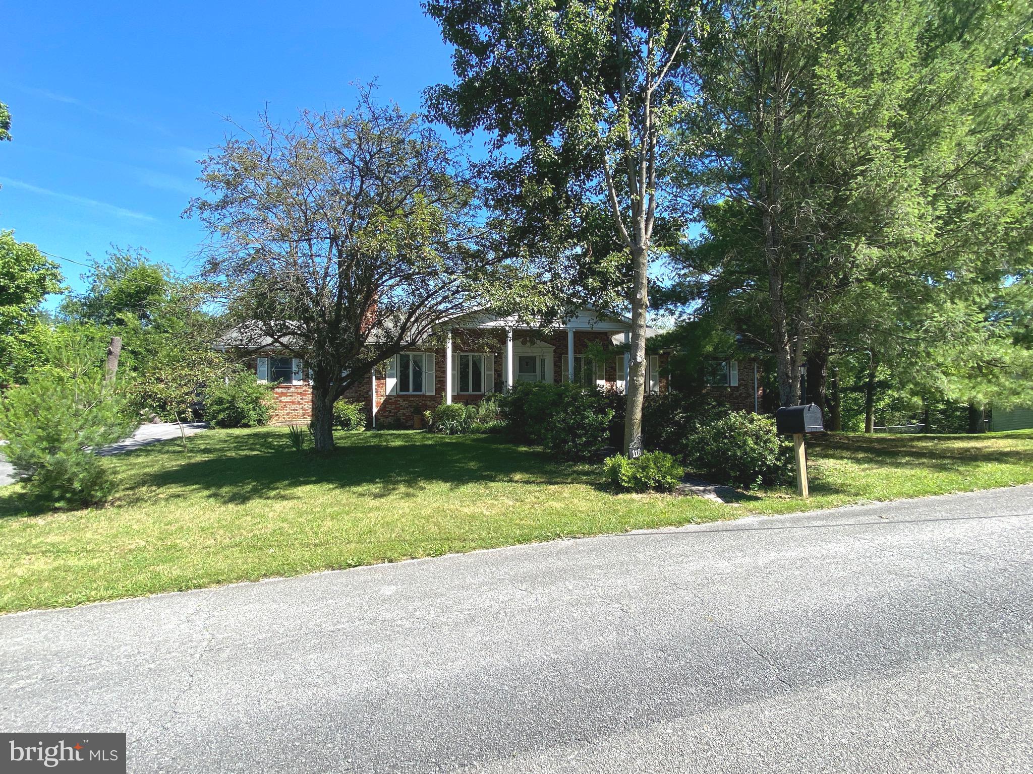 FAIRVIEW ORCHARD - Residential