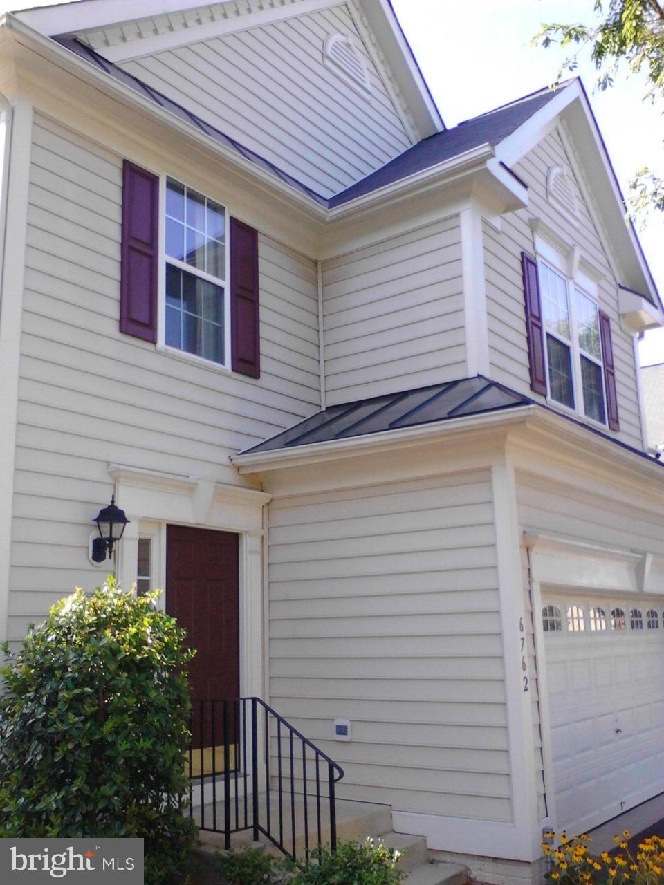 VILLAGES AT HAYMARKET - Residential