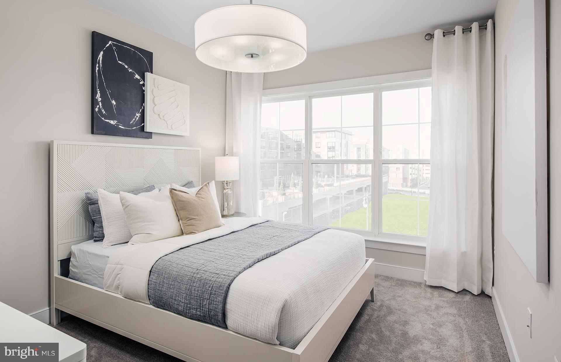 THE FLATS AT TYSONS - Residential