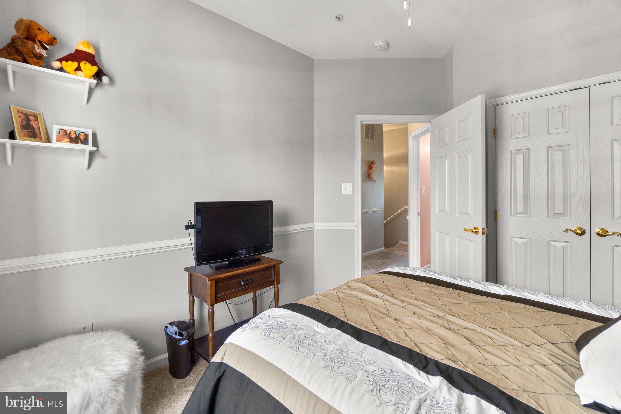 VILLAGES OF URBANA - Residential Lease