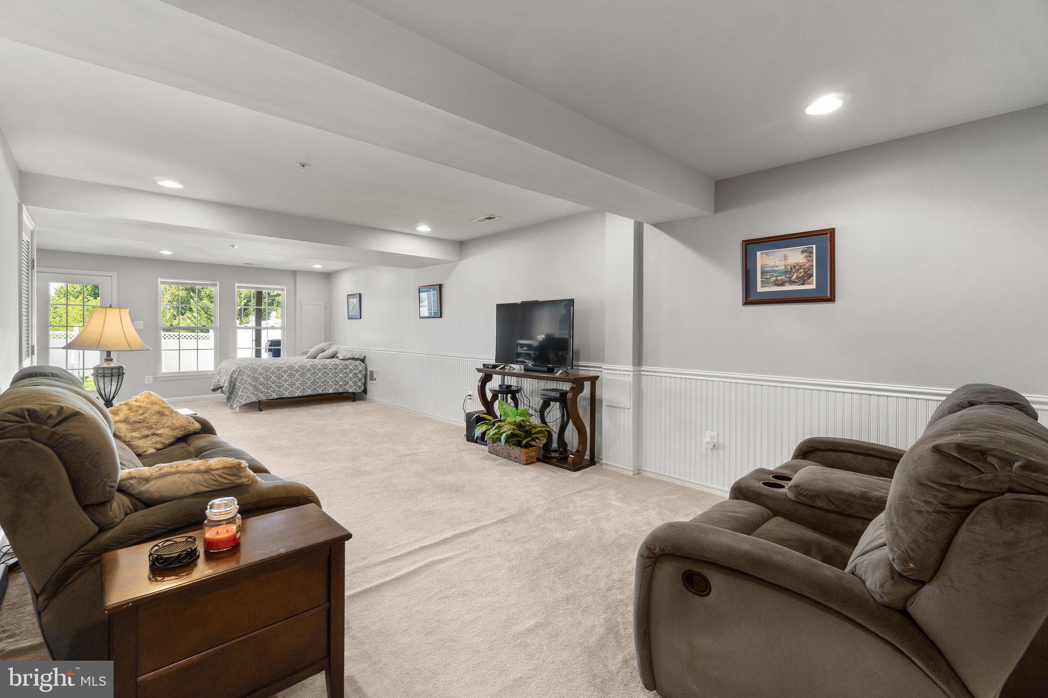 VILLAGES OF URBANA - Residential Lease