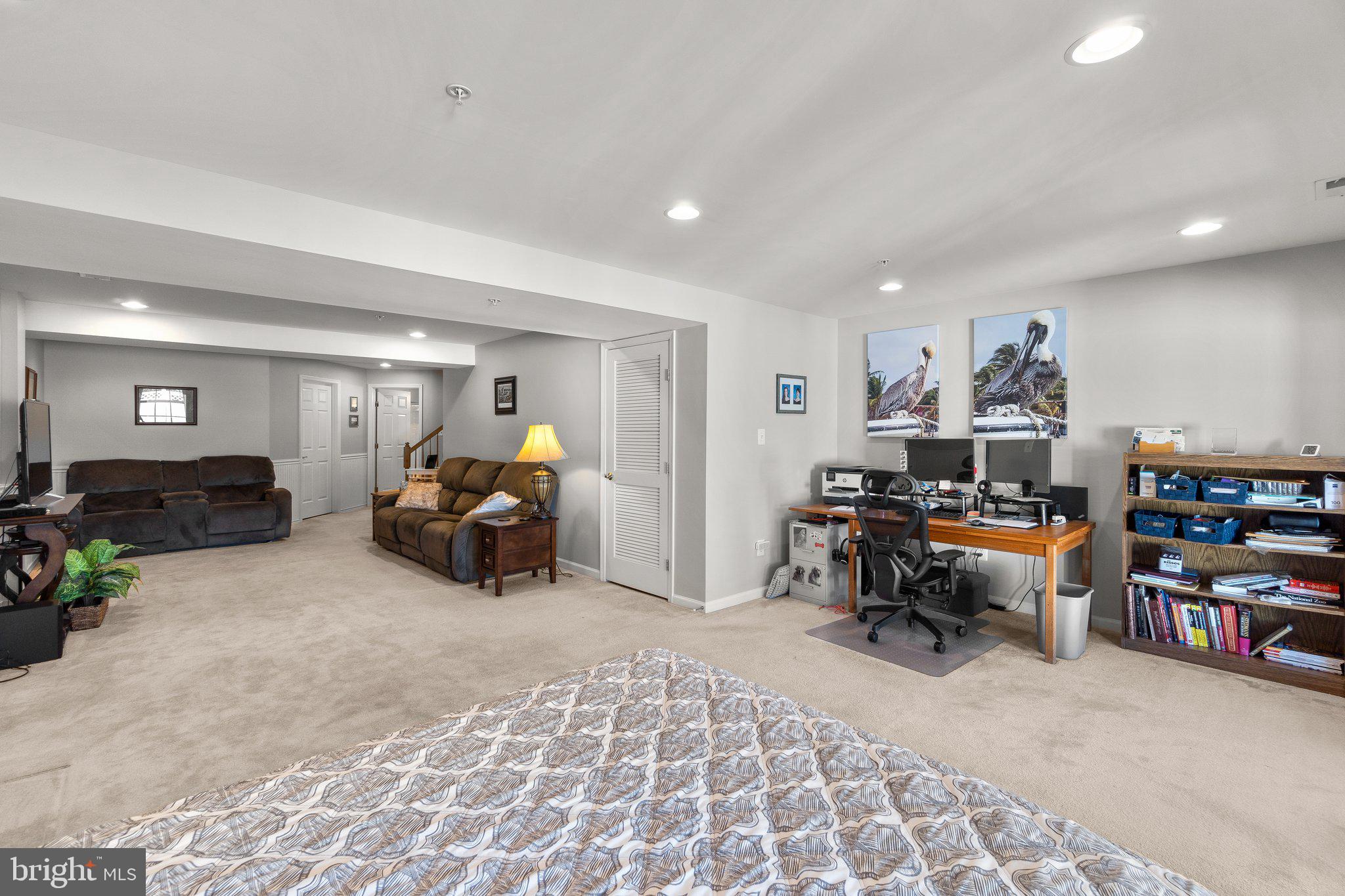 VILLAGES OF URBANA - Residential Lease