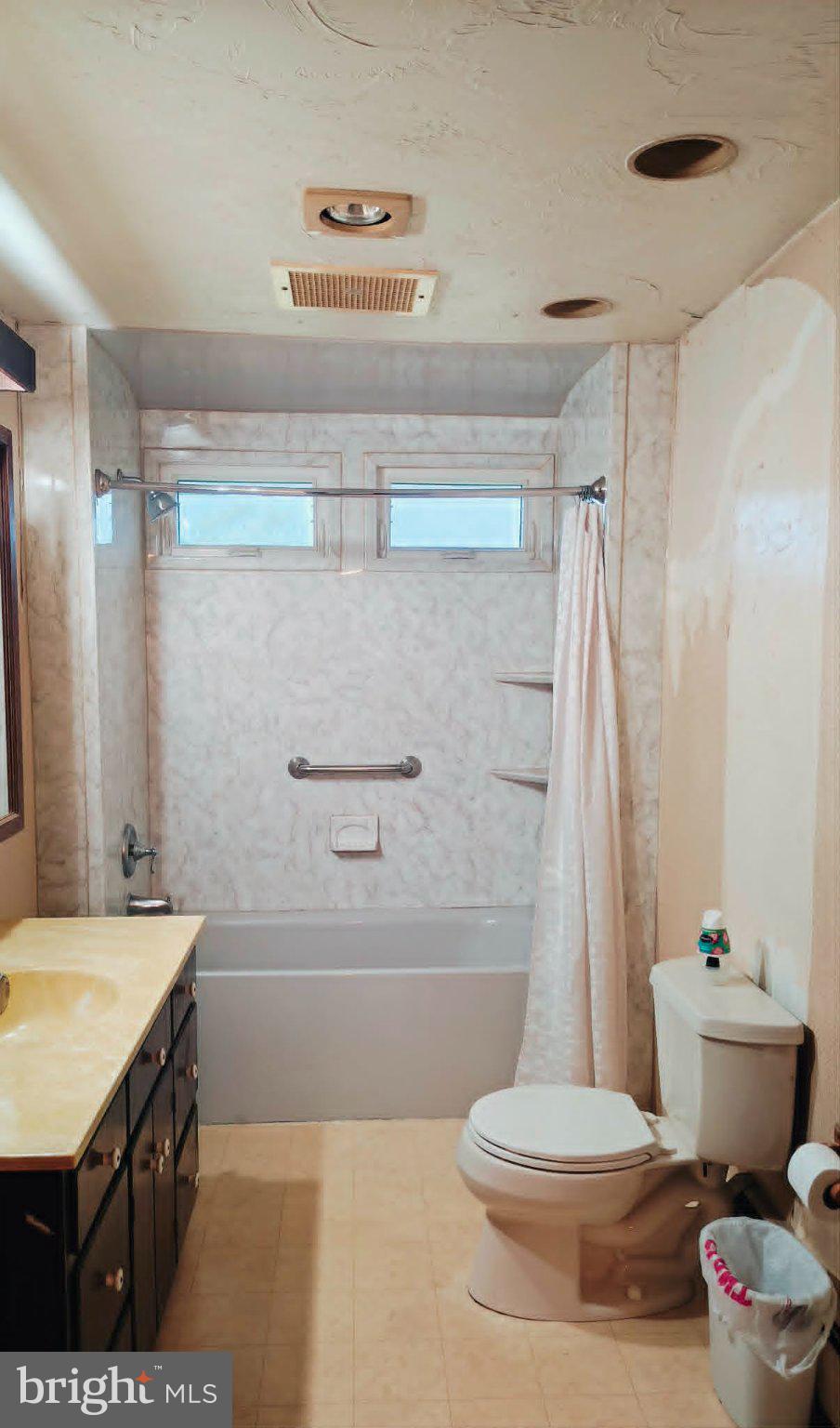 EAST MANCHESTER - Residential