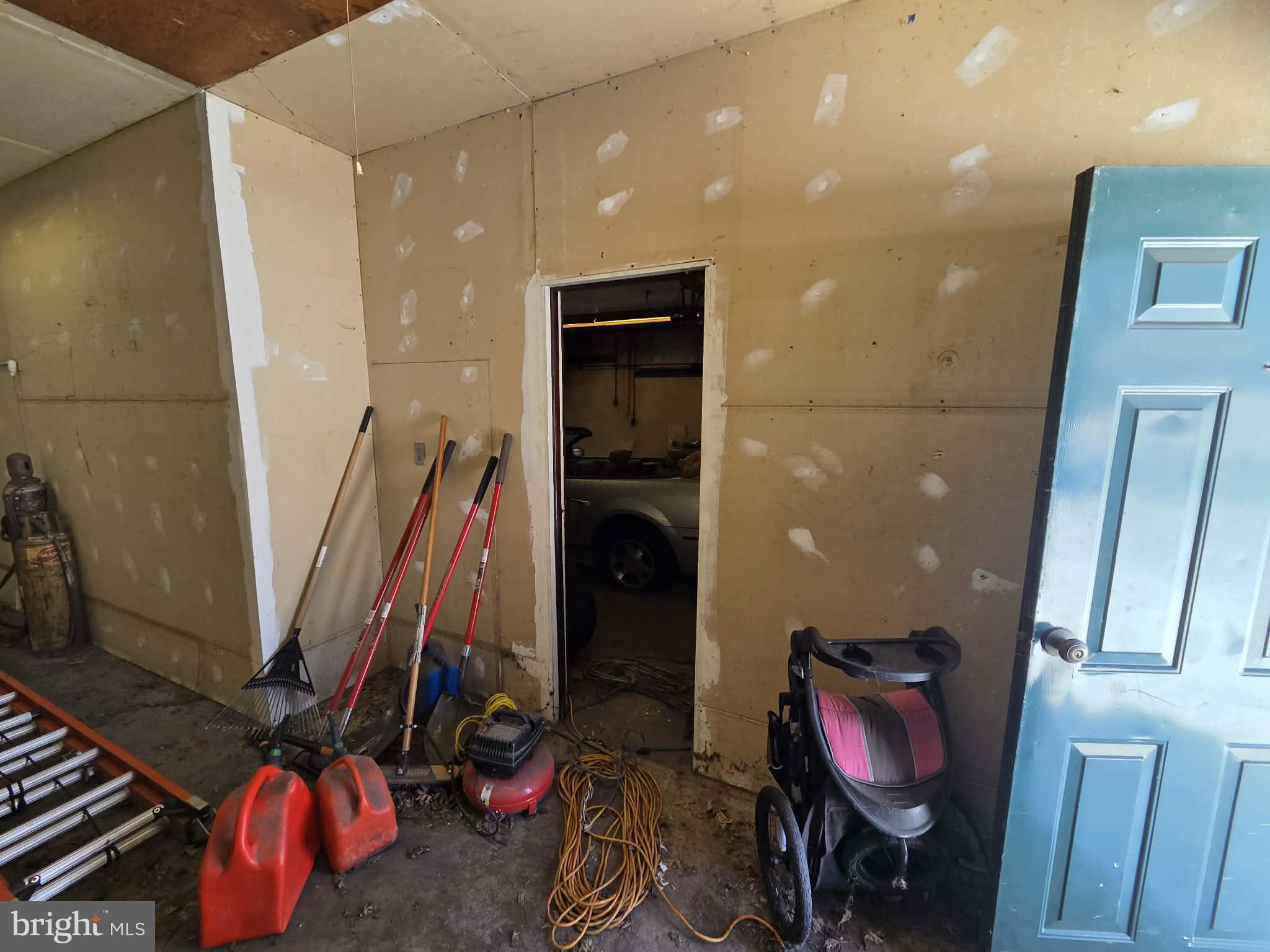 EAST MANCHESTER - Residential