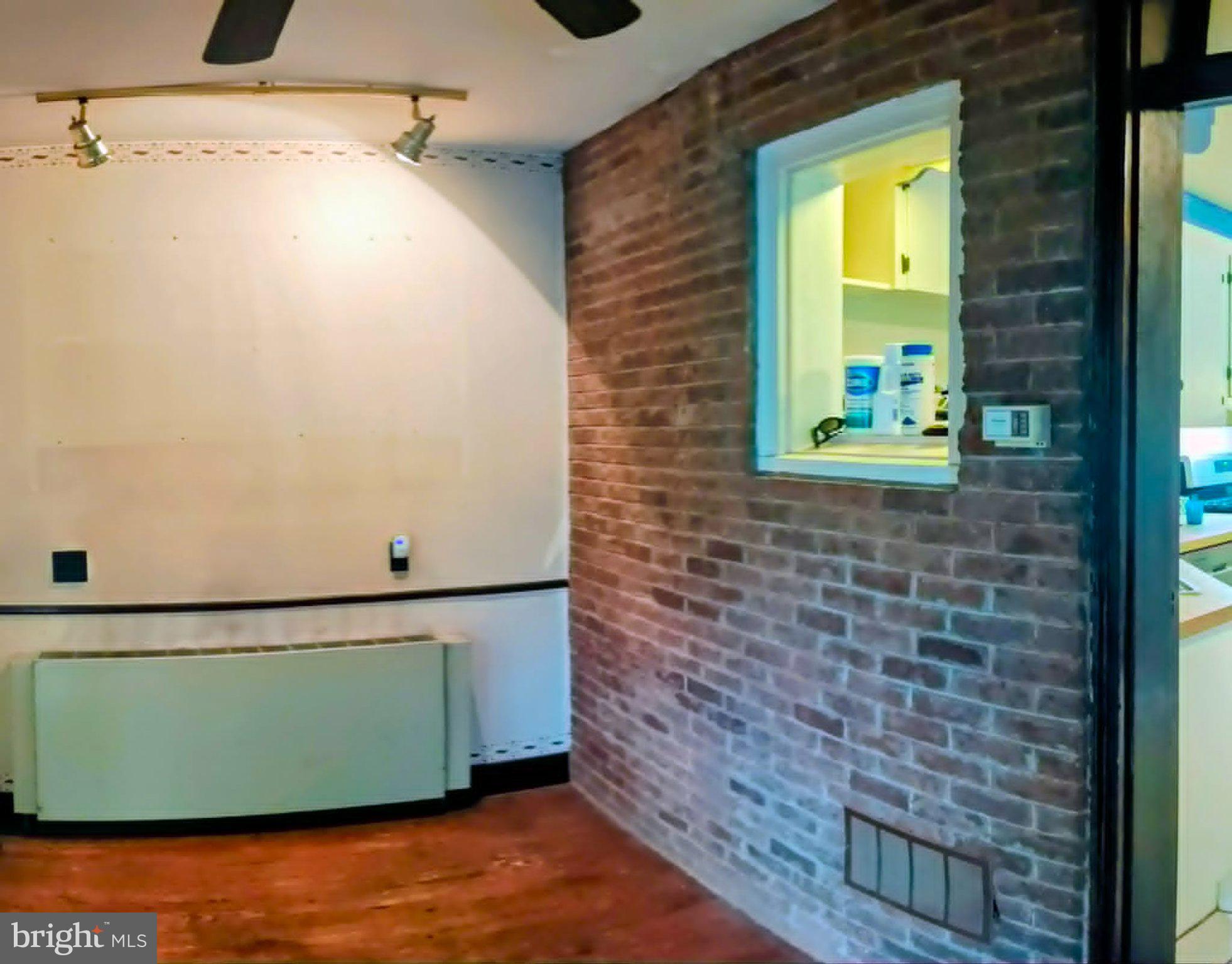 EAST MANCHESTER - Residential