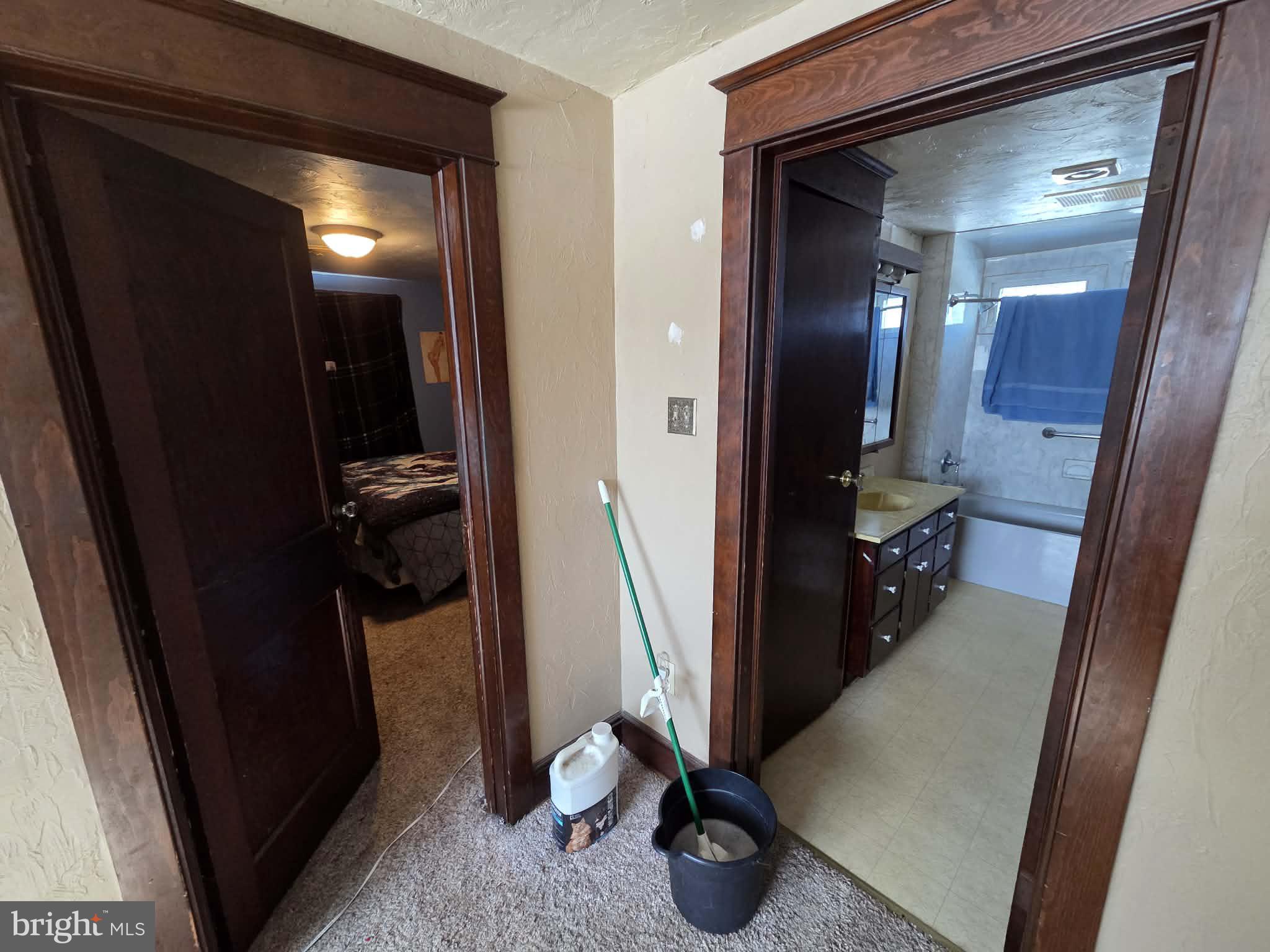 EAST MANCHESTER - Residential