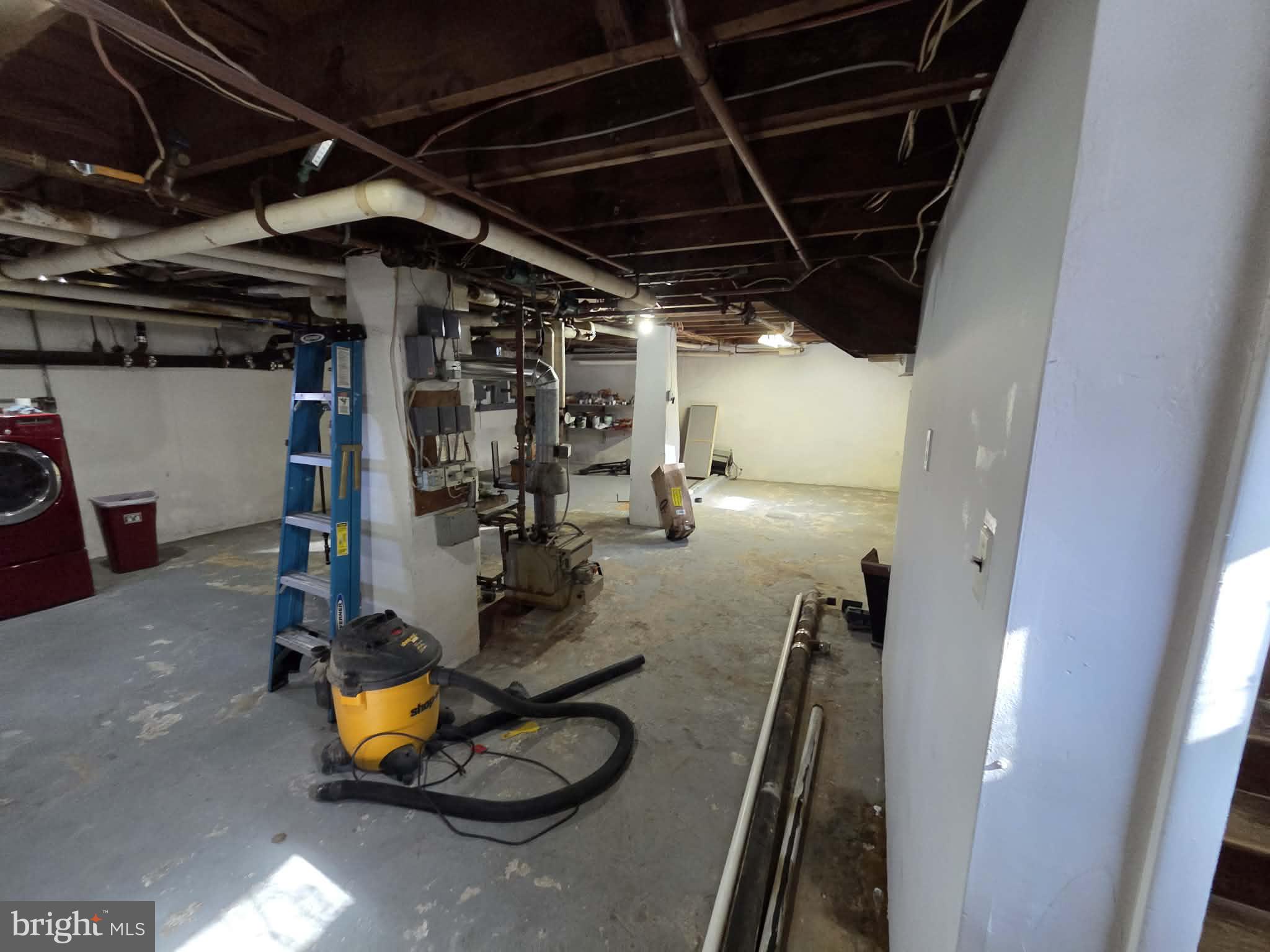 EAST MANCHESTER - Residential