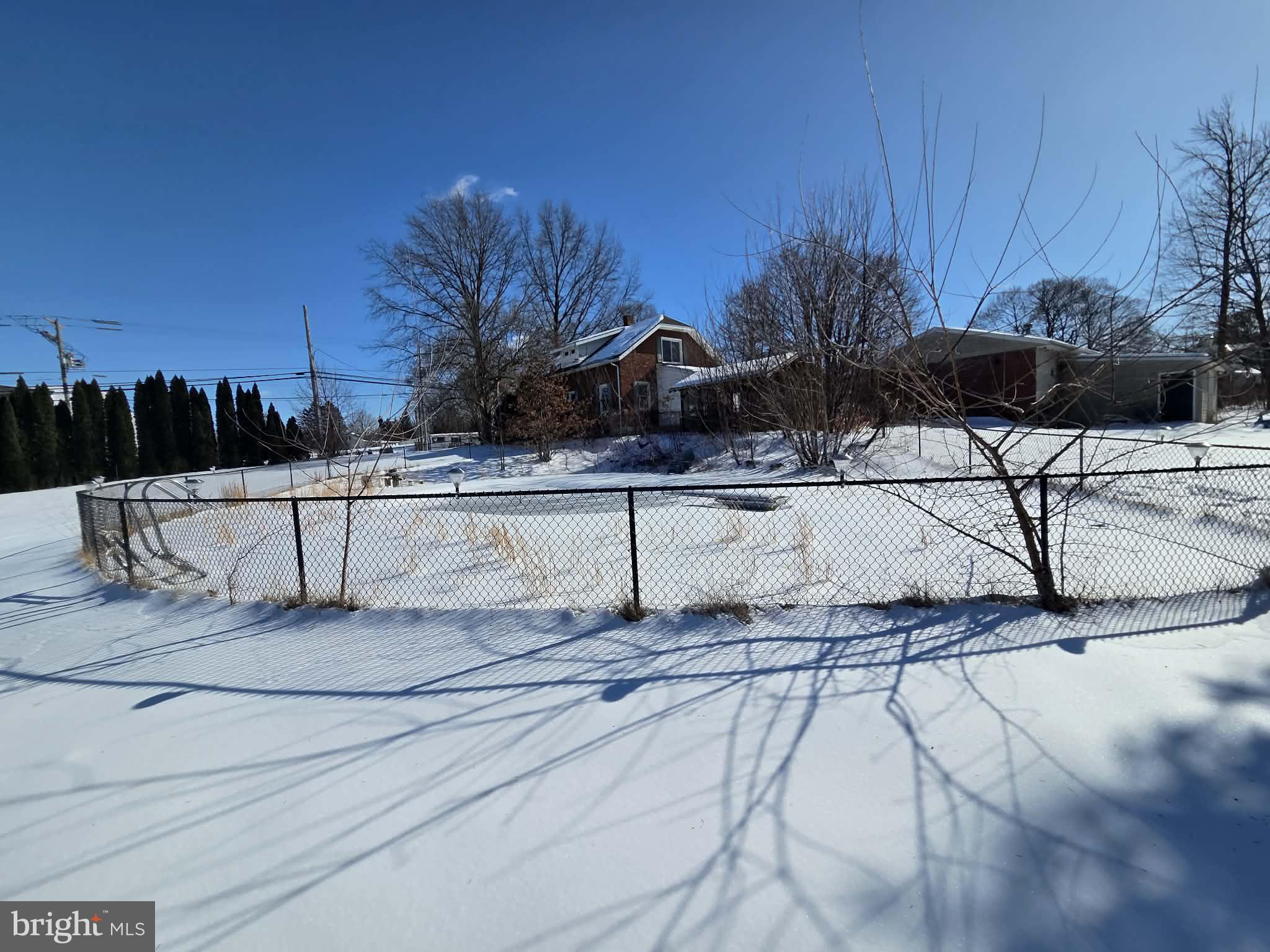 EAST MANCHESTER - Residential